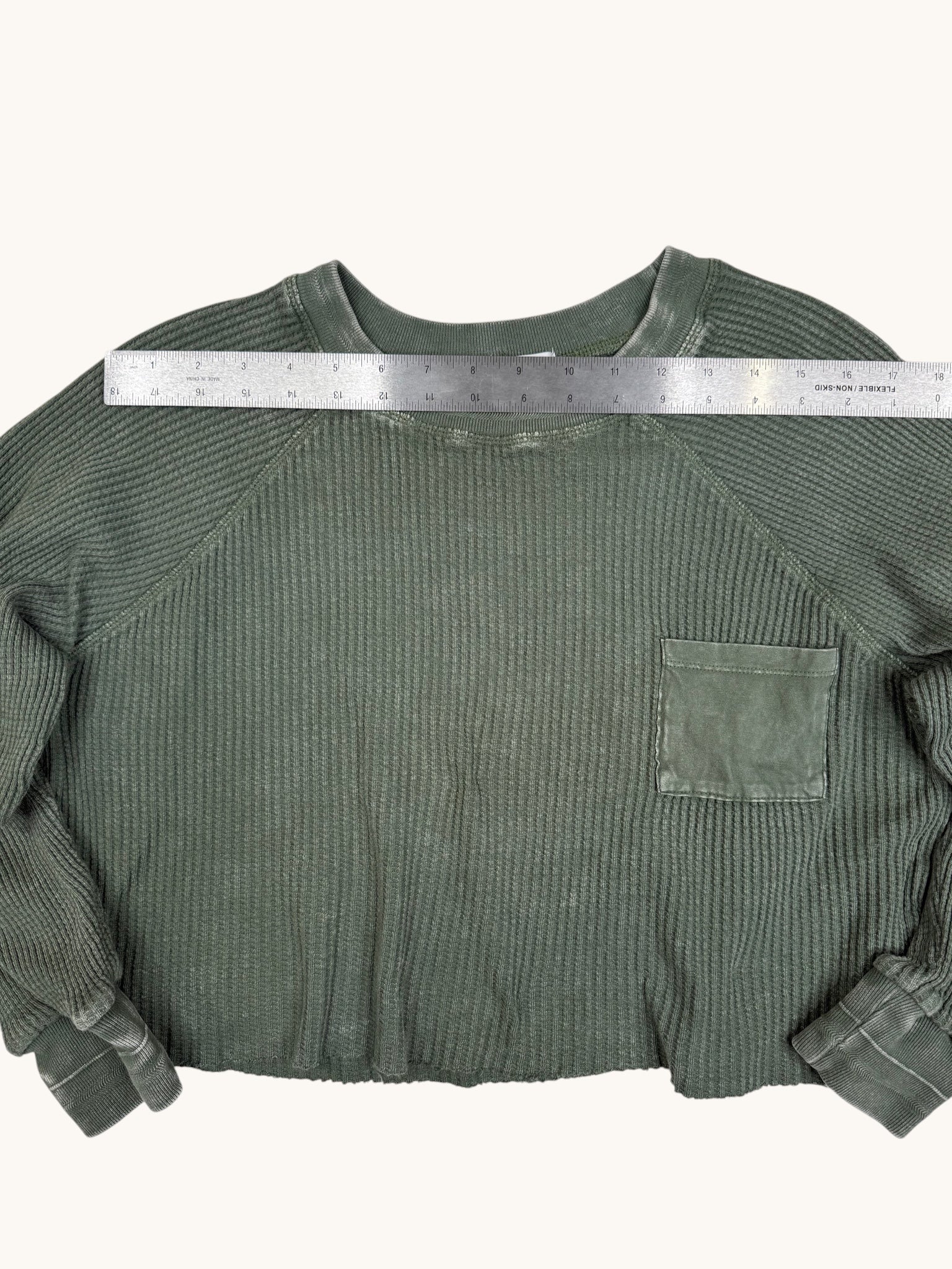 00s Forever21 Green Crewneck Sweater - S