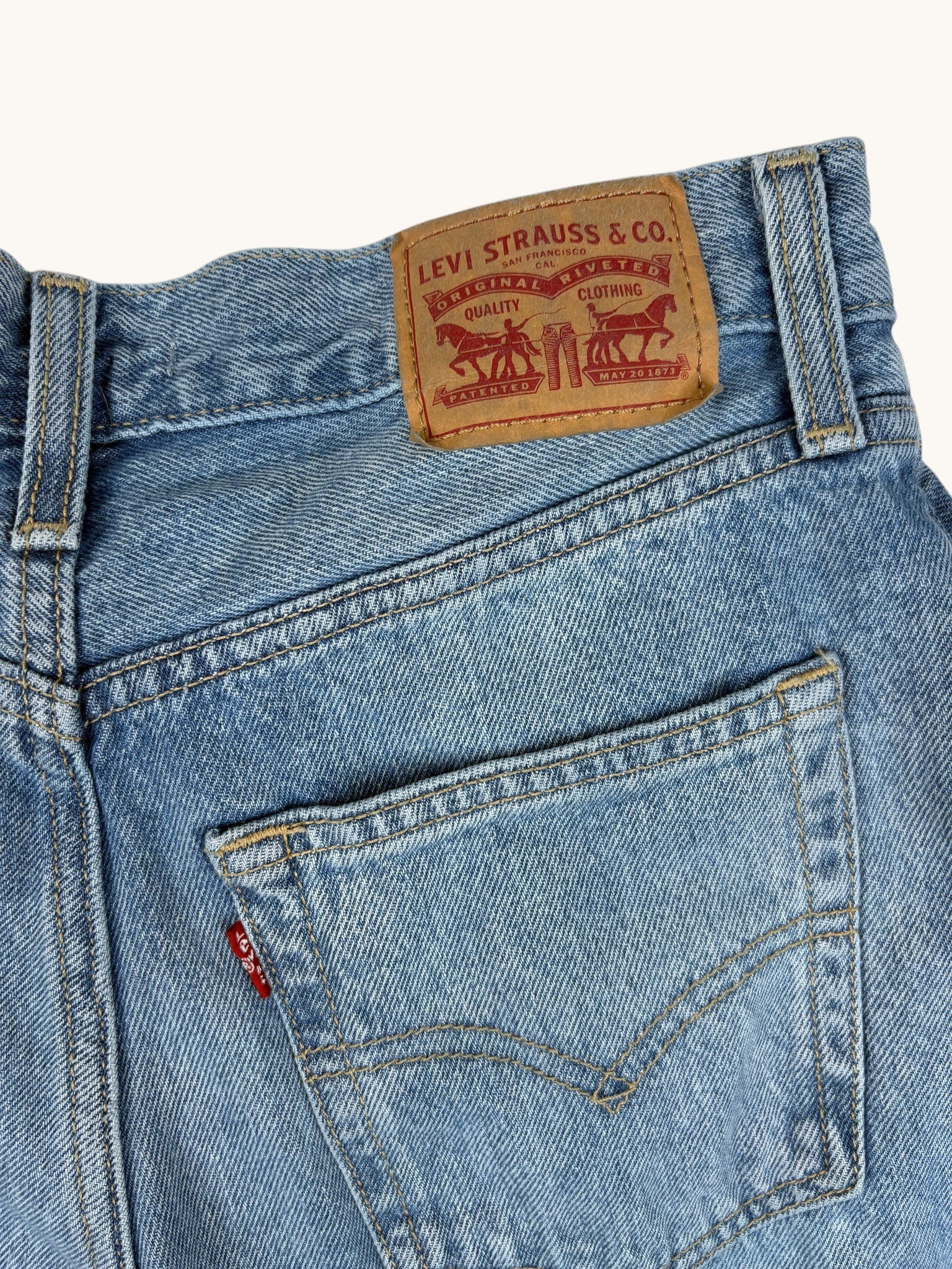 Levi's Baggy Jeans - 25