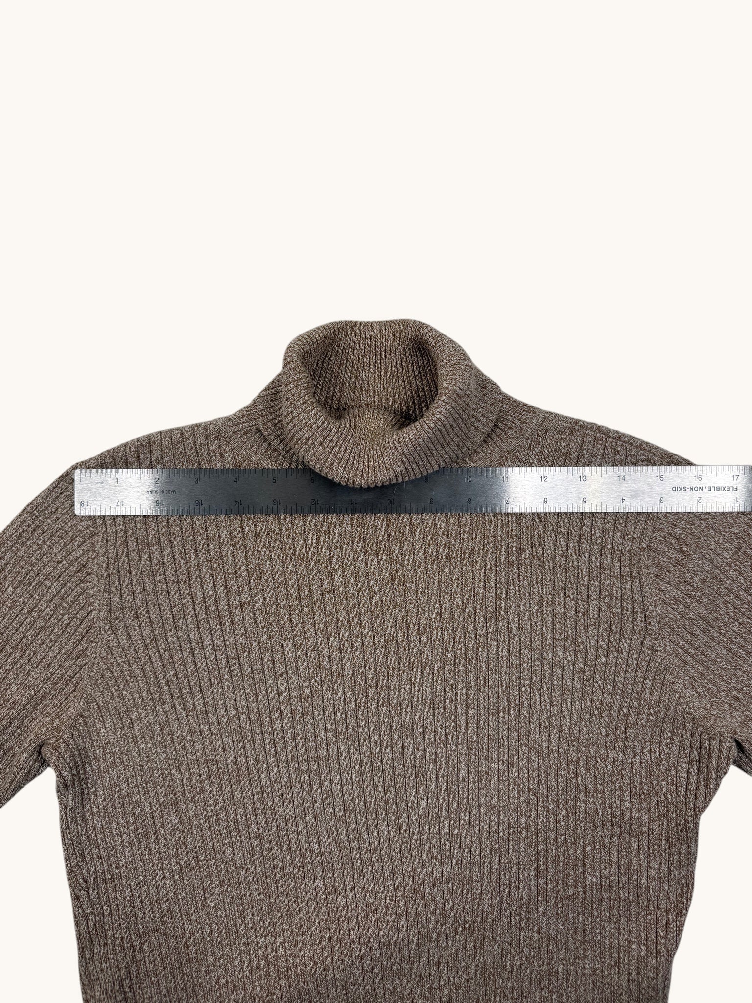 90s Villager Sport Beige Turtleneck Sweater - M