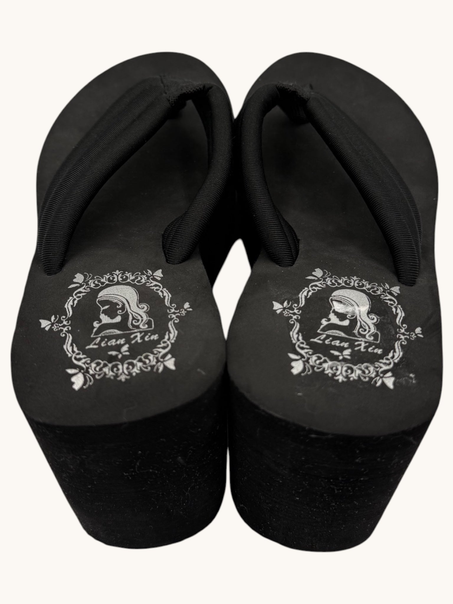 00s Lian Xin Black Wedge Sandals - 7 W