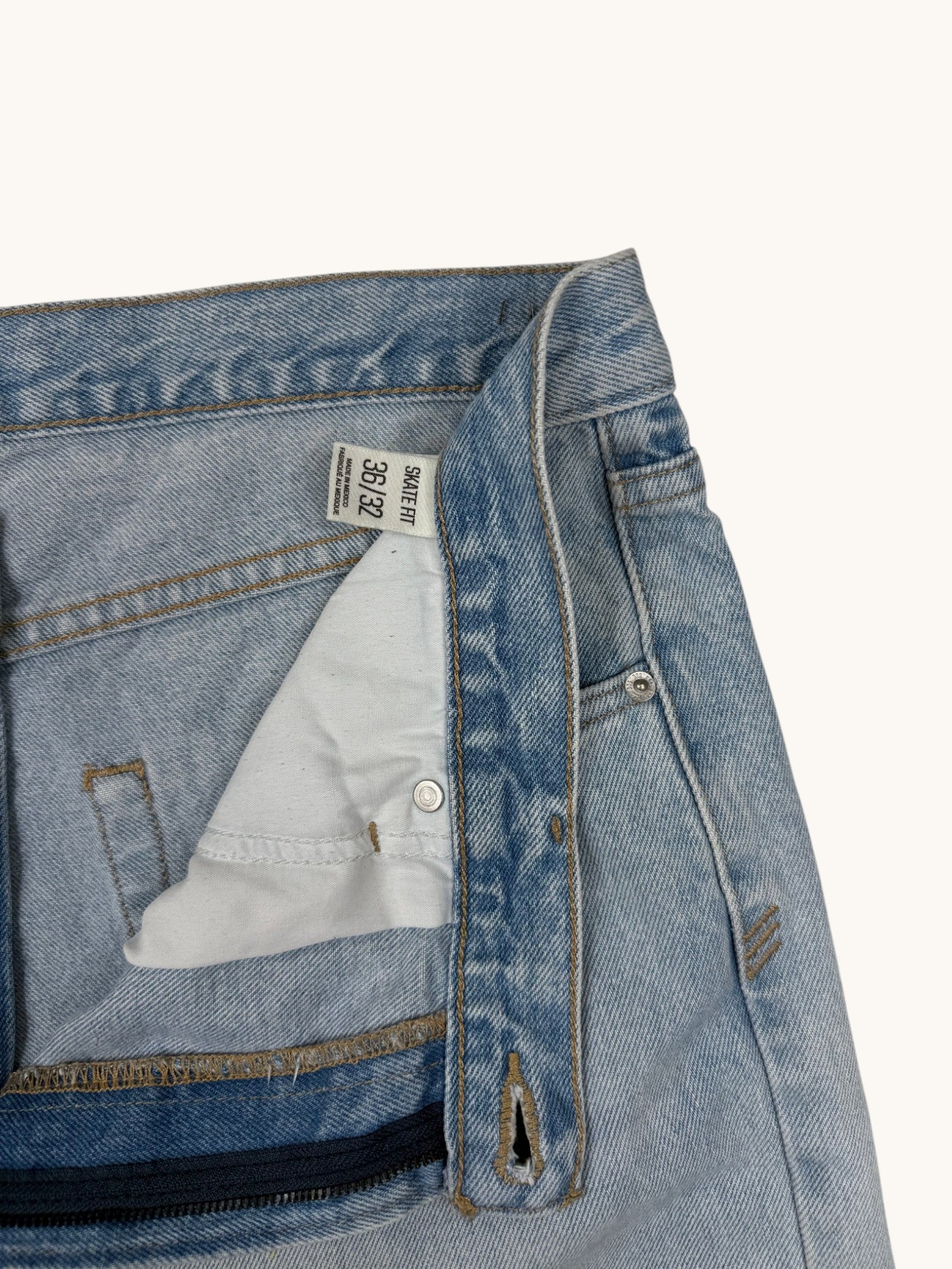 00s BDG Blue Denim Shorts - 36/32