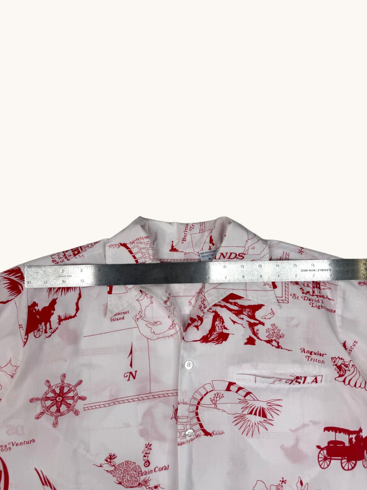 00s Capital Bermuda White Button-Up Shirt - M