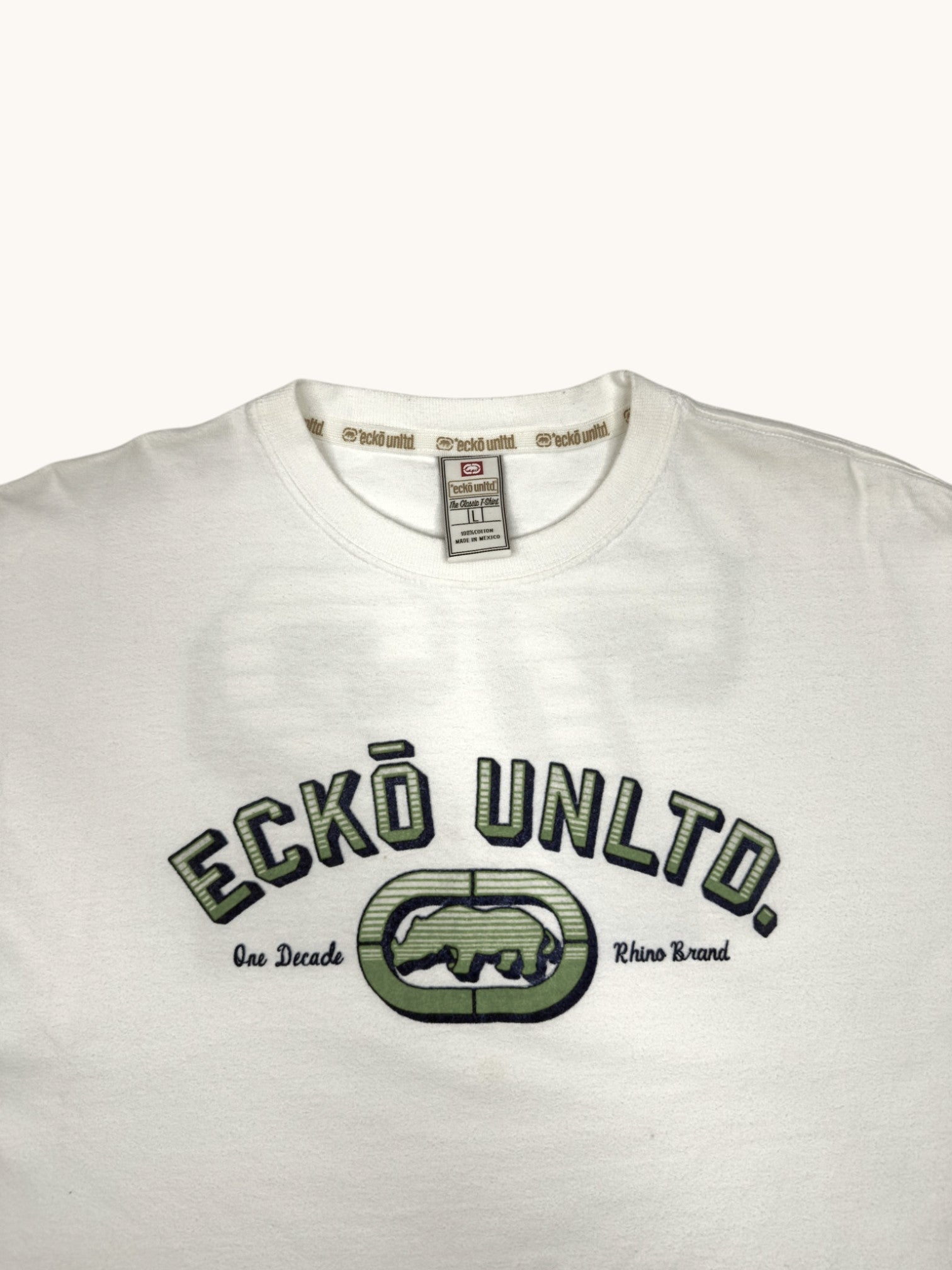 00s Ecko Unltd White Graphic Tee - L