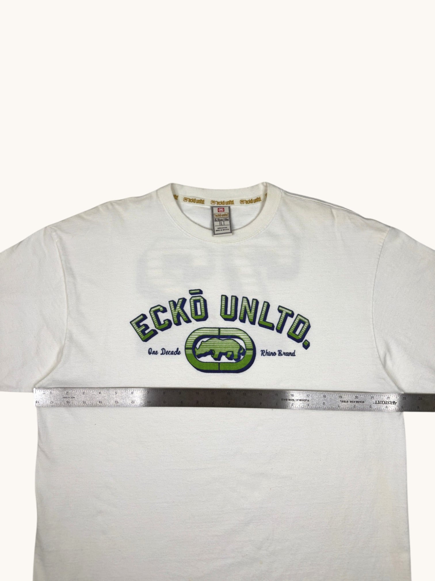 00s Ecko Unltd White Graphic Tee - L