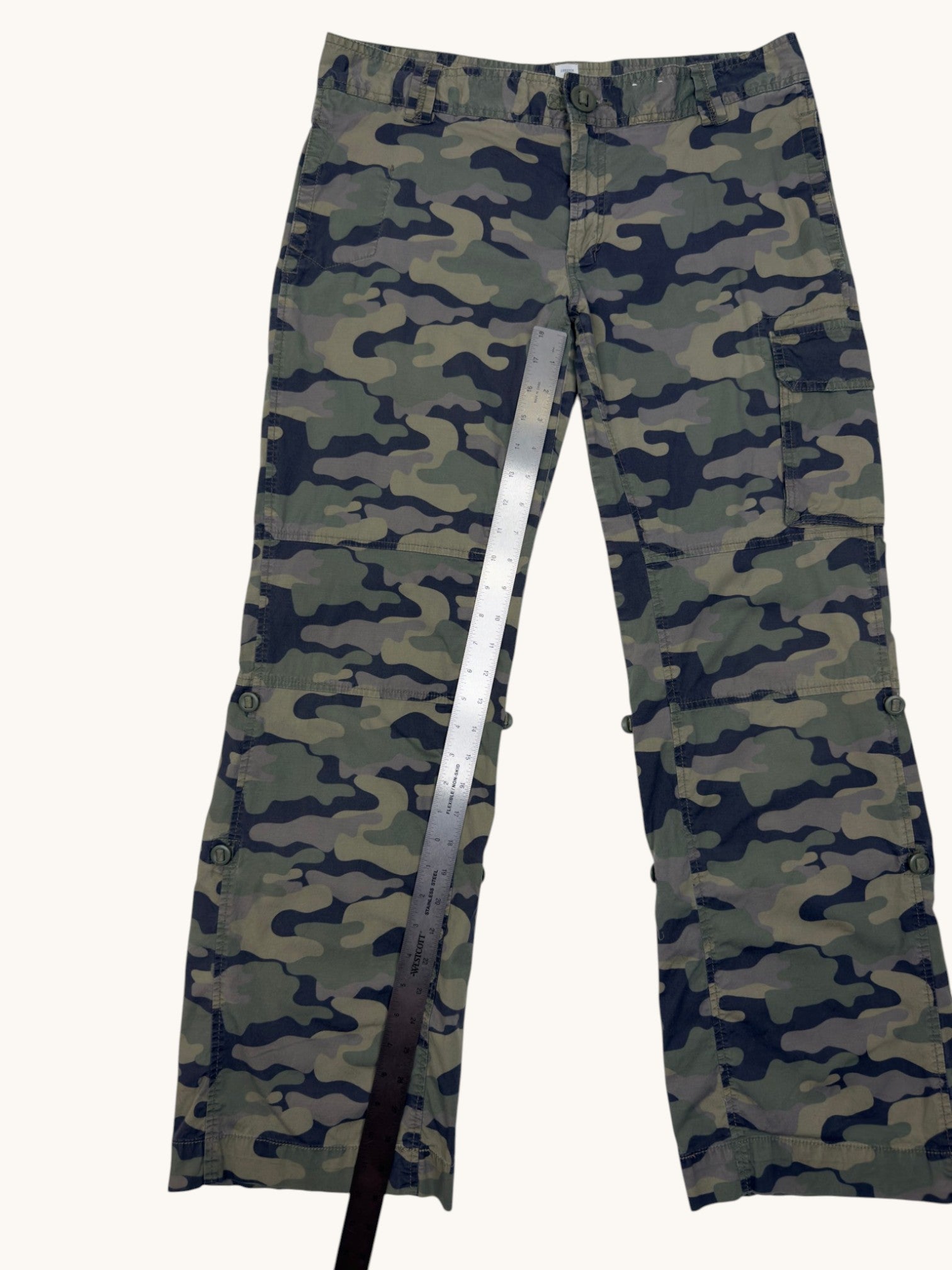 00s Old Navy Camouflage Pants - 12