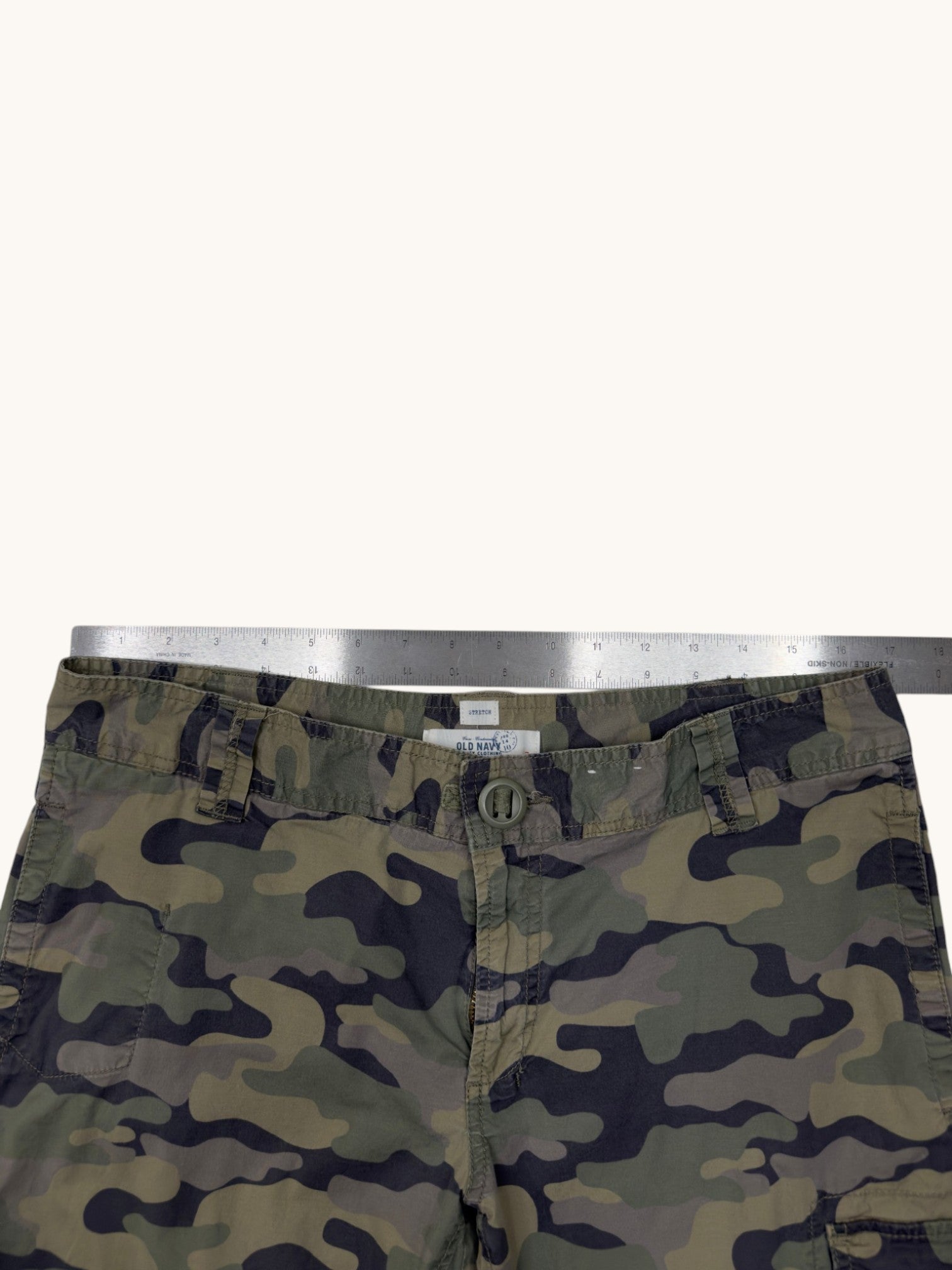 00s Old Navy Camouflage Pants - 12