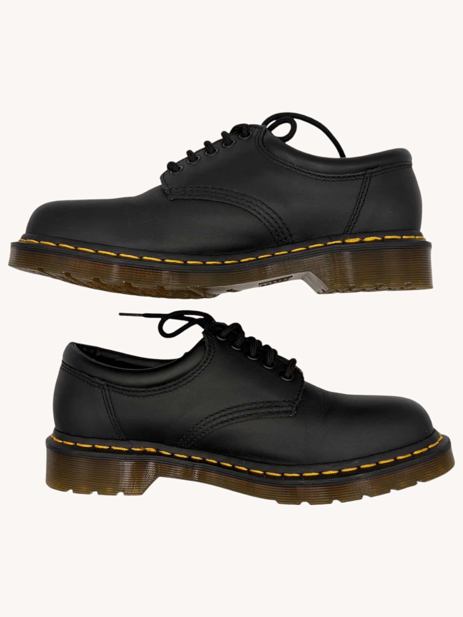 00s Dr. Martens Black Leather Shoes - 8 M