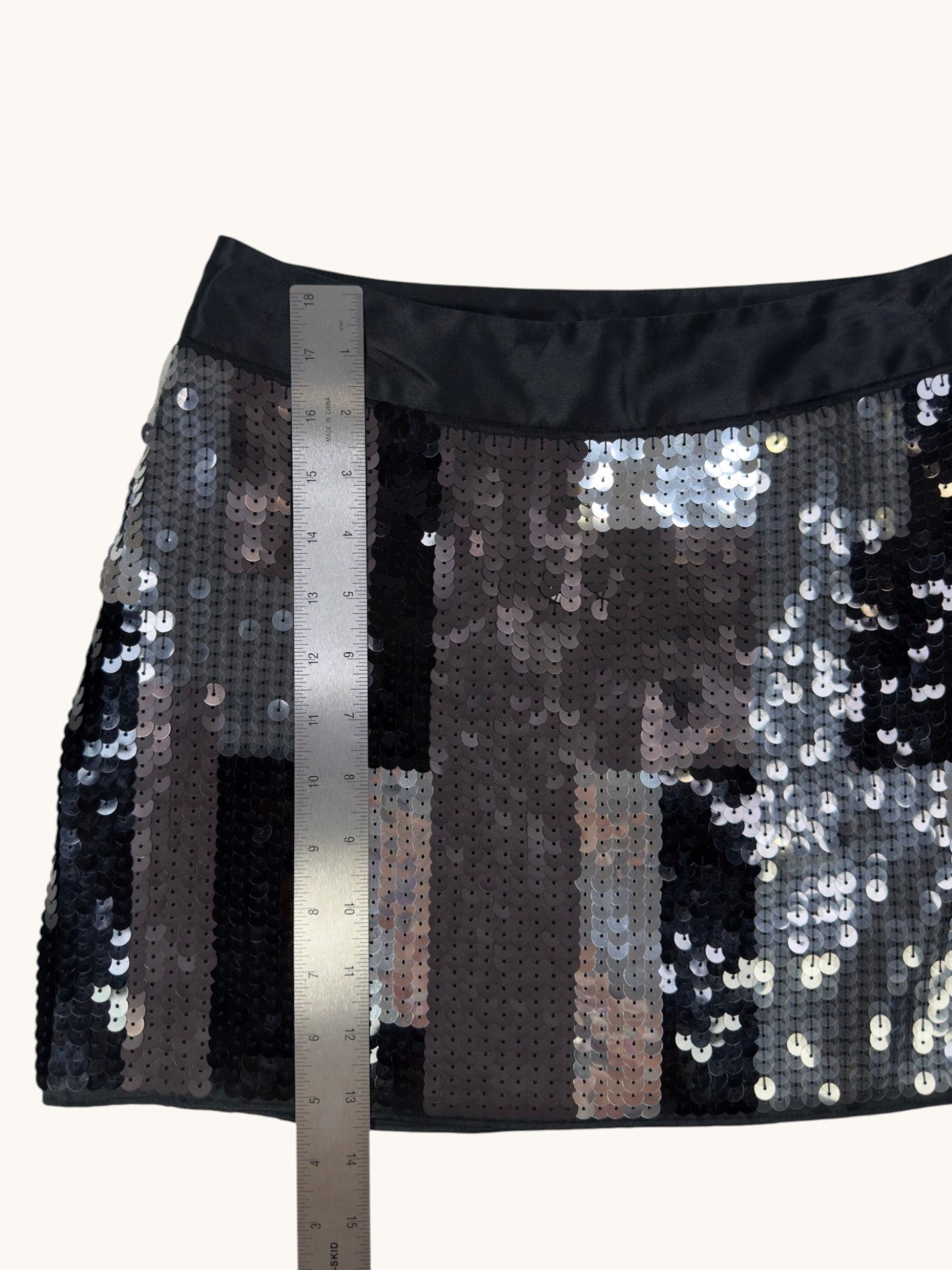 00s Express Silver Sequin Skirt - 0