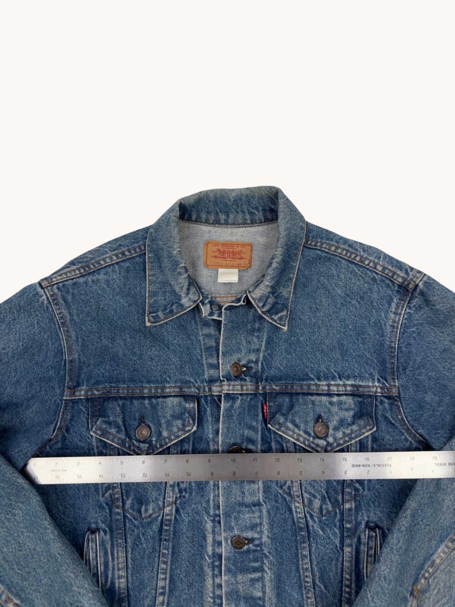 90s Levi's Denim Jacket - 42