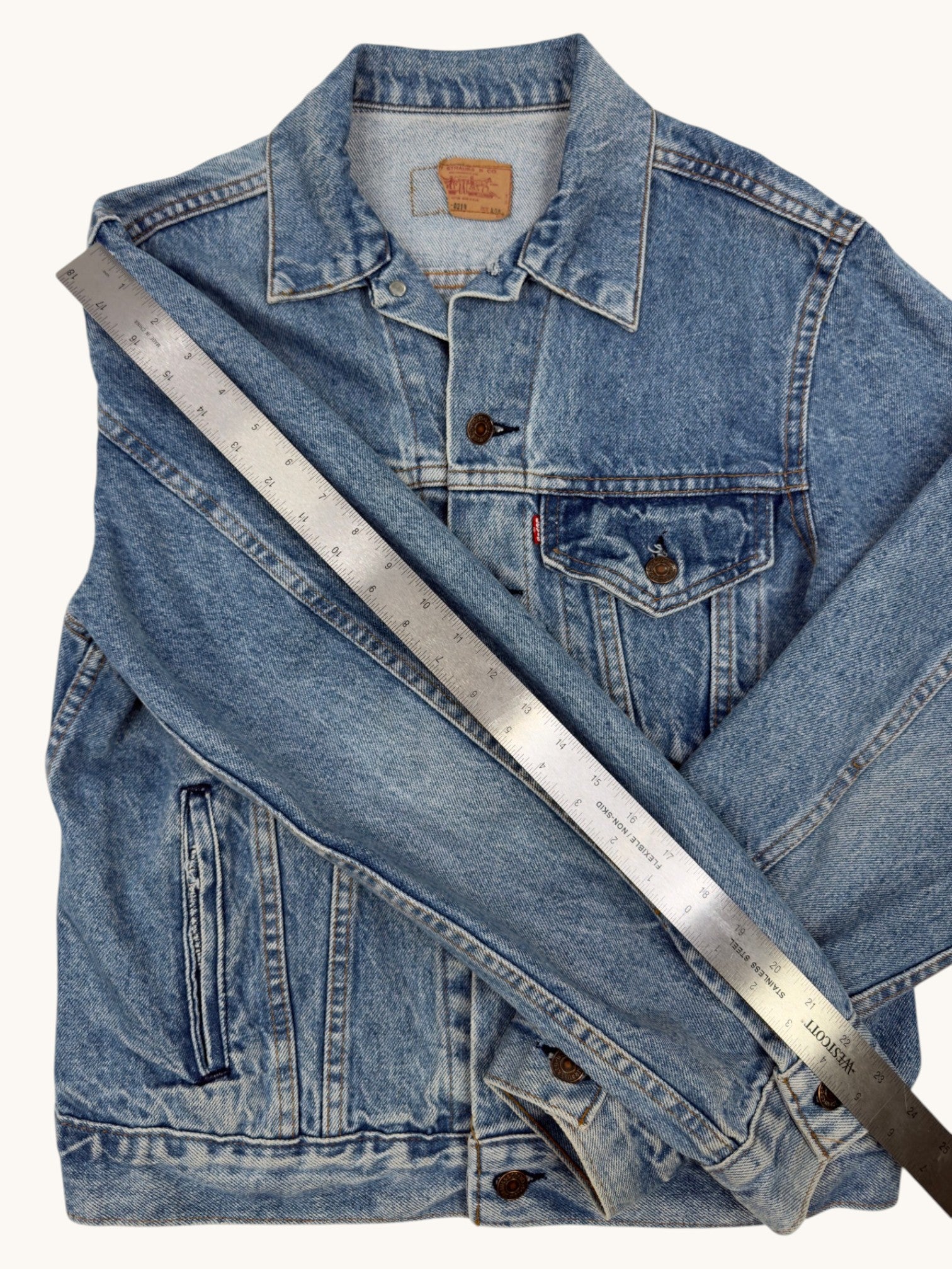 90s Levi's Denim Jacket - 40R