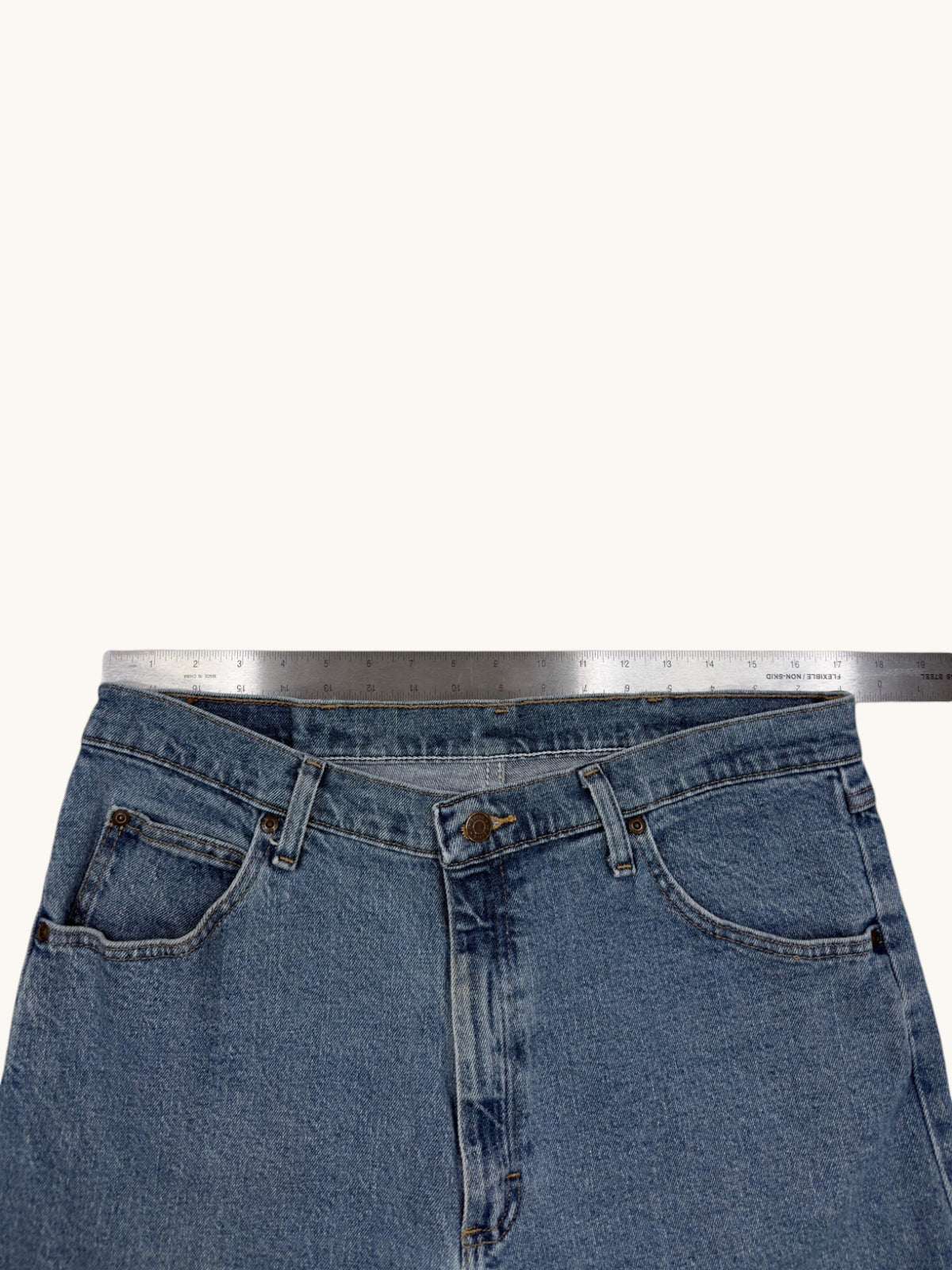 00s Wrangler Jeans - 36x29