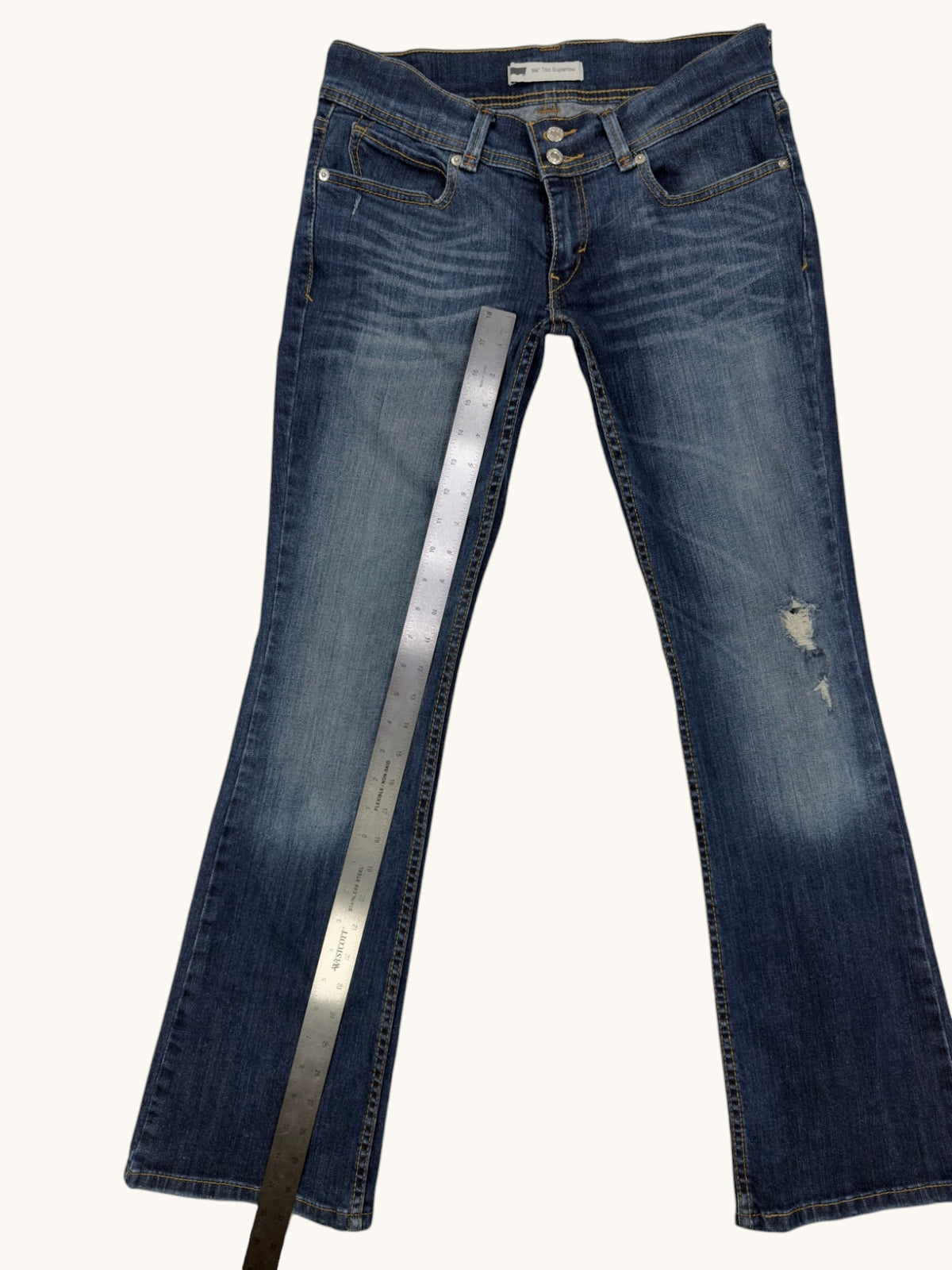 2010s Levi's 524 Too Superlow Jeans - 29