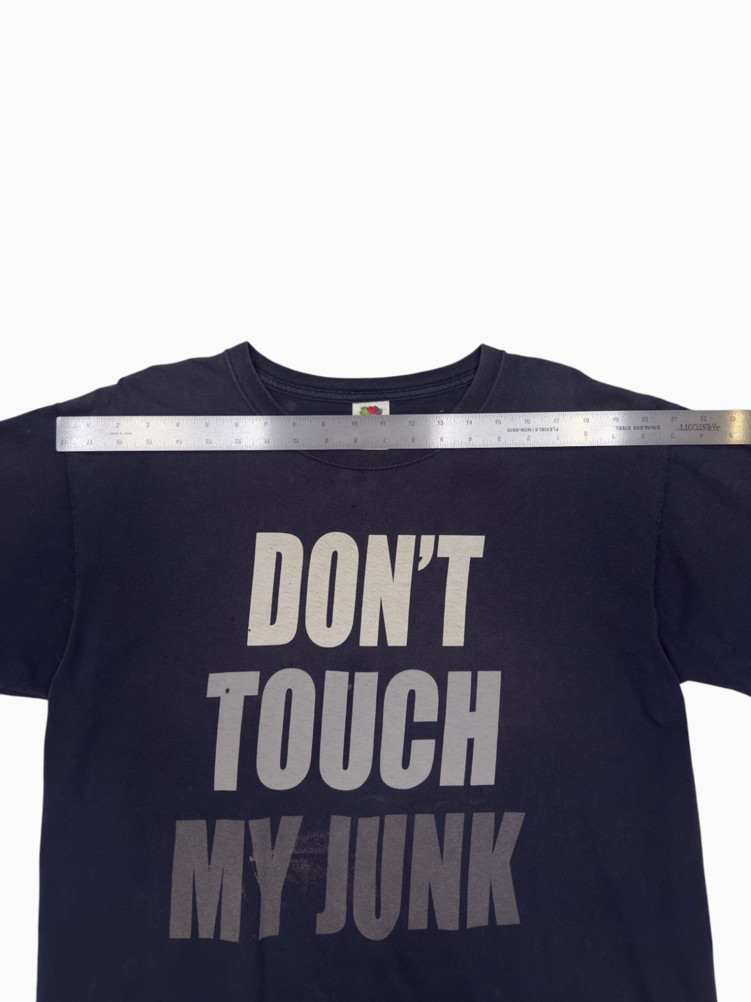 00s Fruit of the Loom Don't Touch My Junk Tee - L