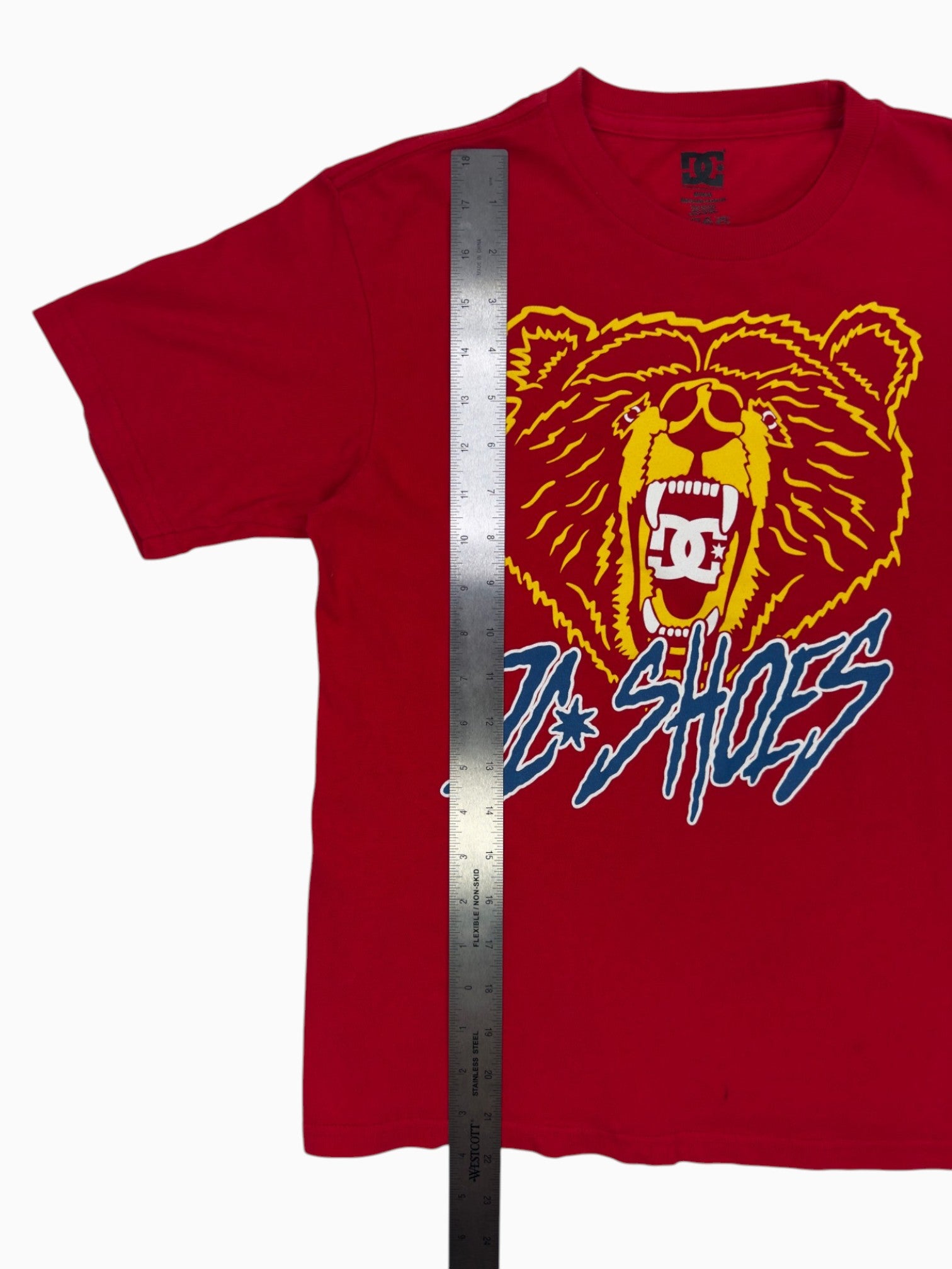 00s DC Shoes Grizzly Tee - M