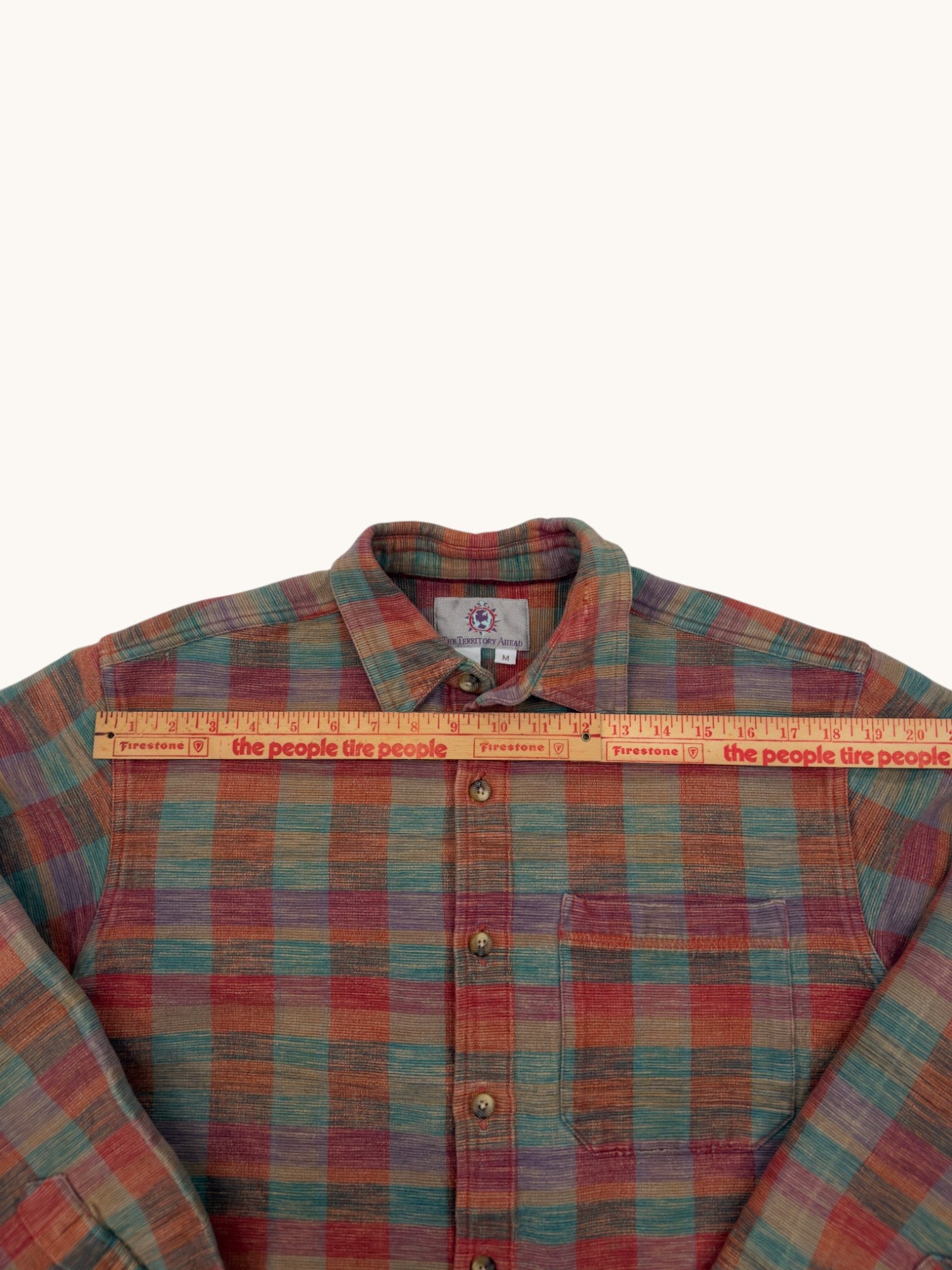 90s The Territory Ahead Button Up - M