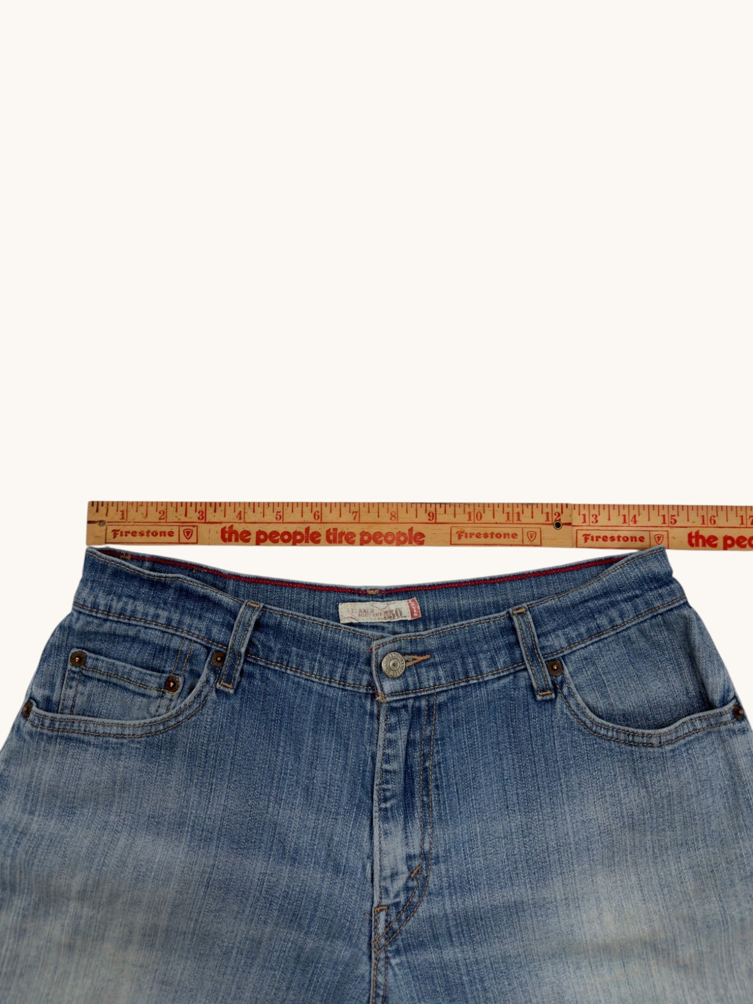 00s Levi's 550 Relaxed Bootcut Cutoffs - 12