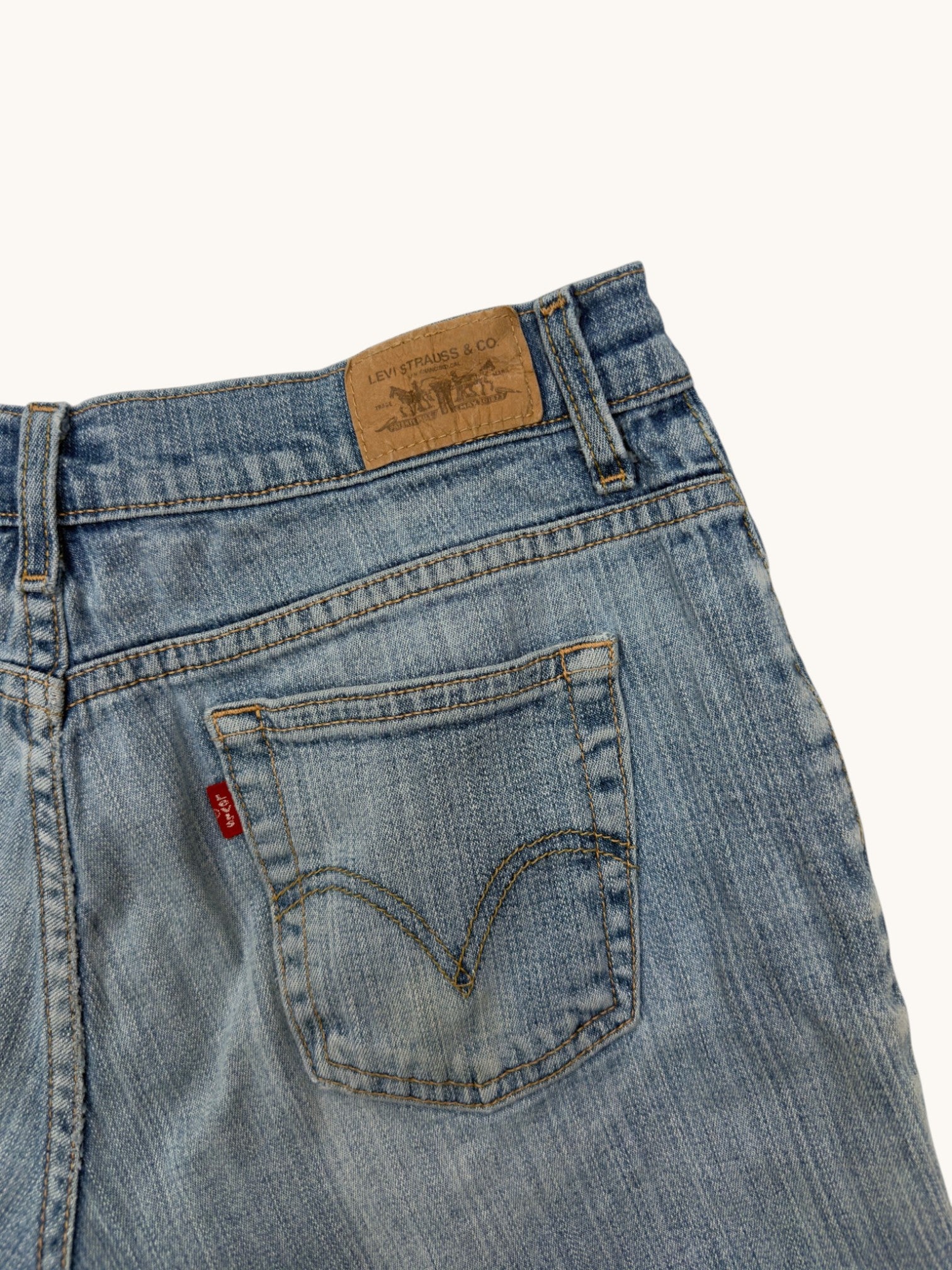 00s Levi's 550 Relaxed Bootcut Cutoffs - 12