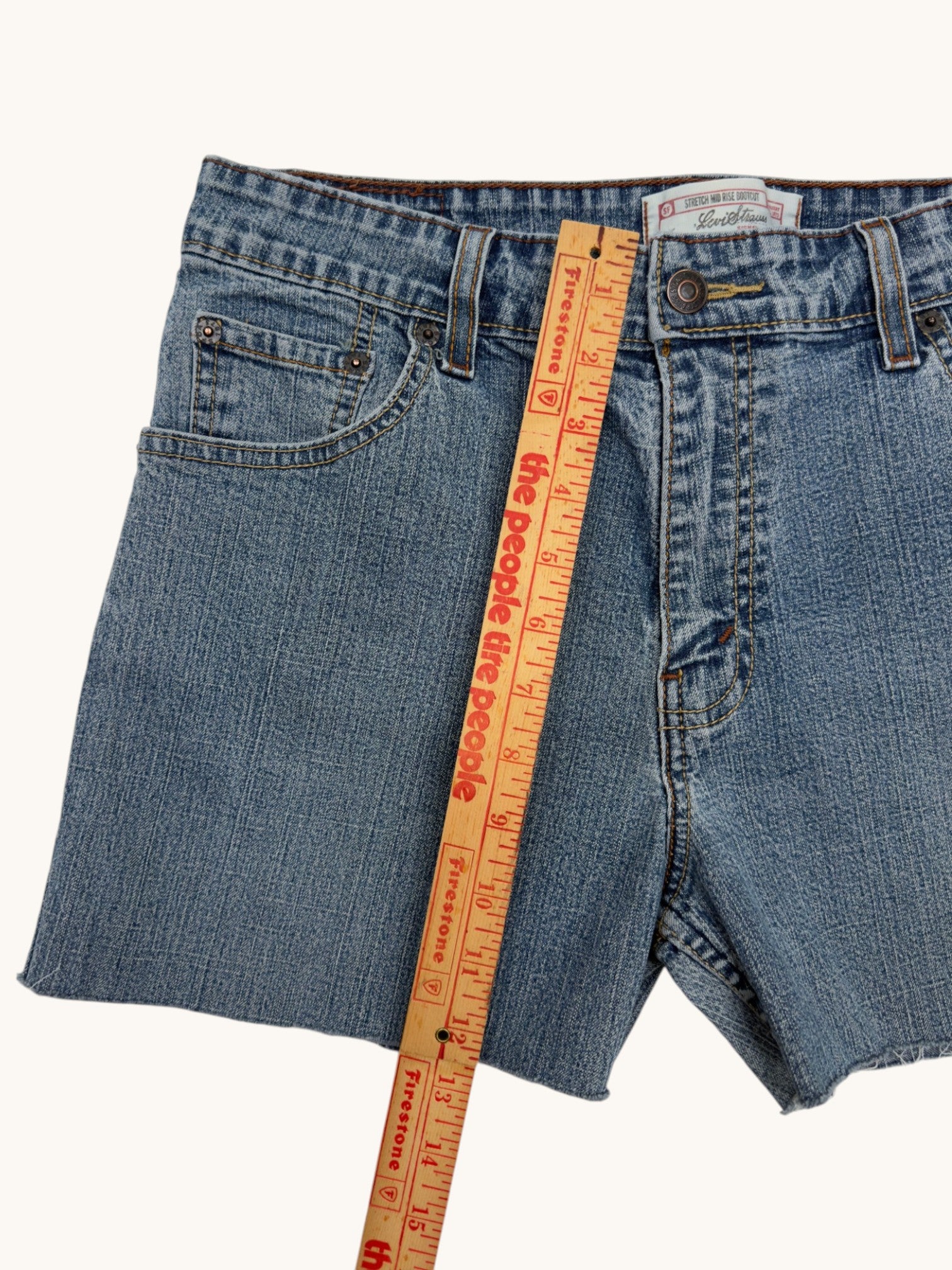 00s Levi's Mid Rise Bootcut Cutoffs - 10