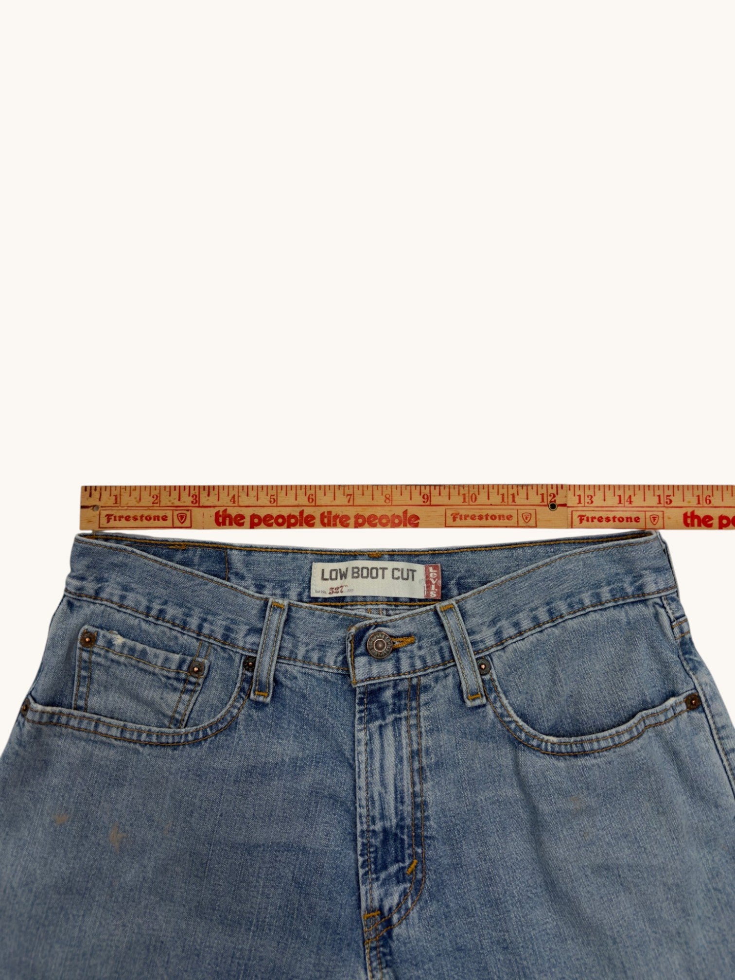 00s Levi's 527 Low Bootcut Cutoffs - 31