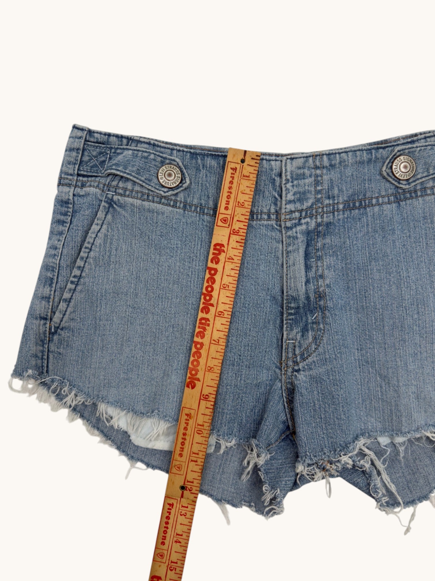 00s Levi's Cutoffs - 12