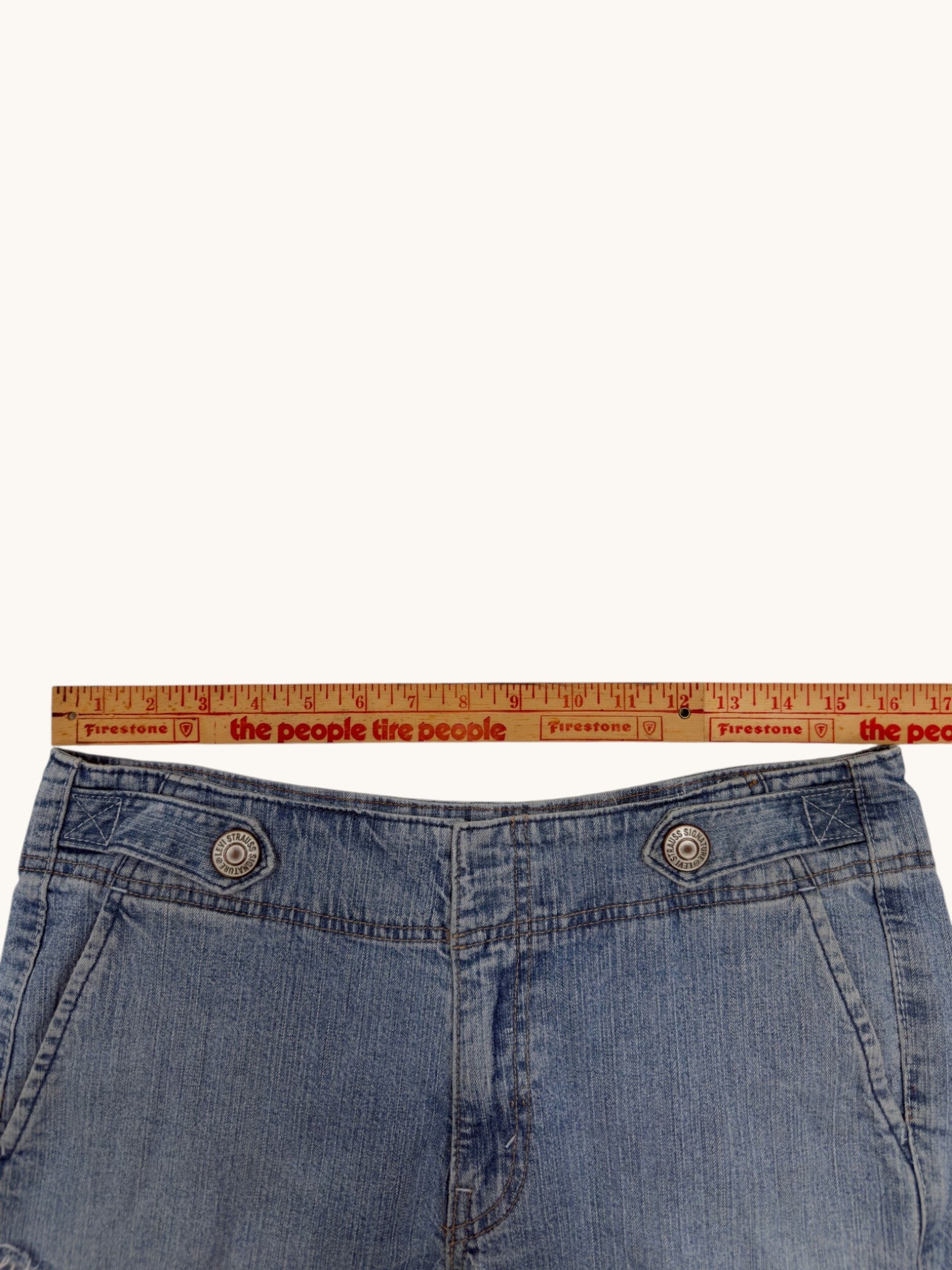 00s Levi's Cutoffs - 12