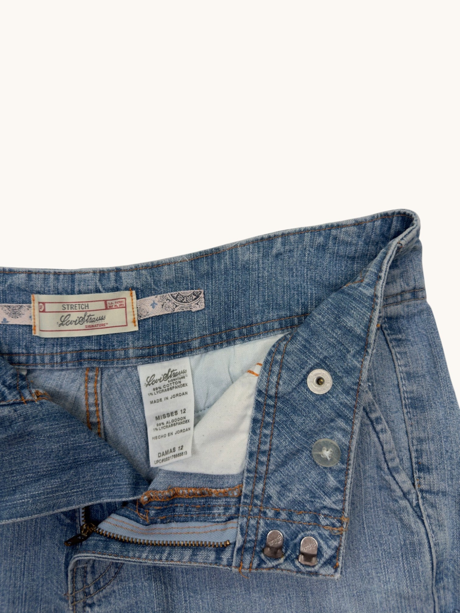00s Levi's Cutoffs - 12