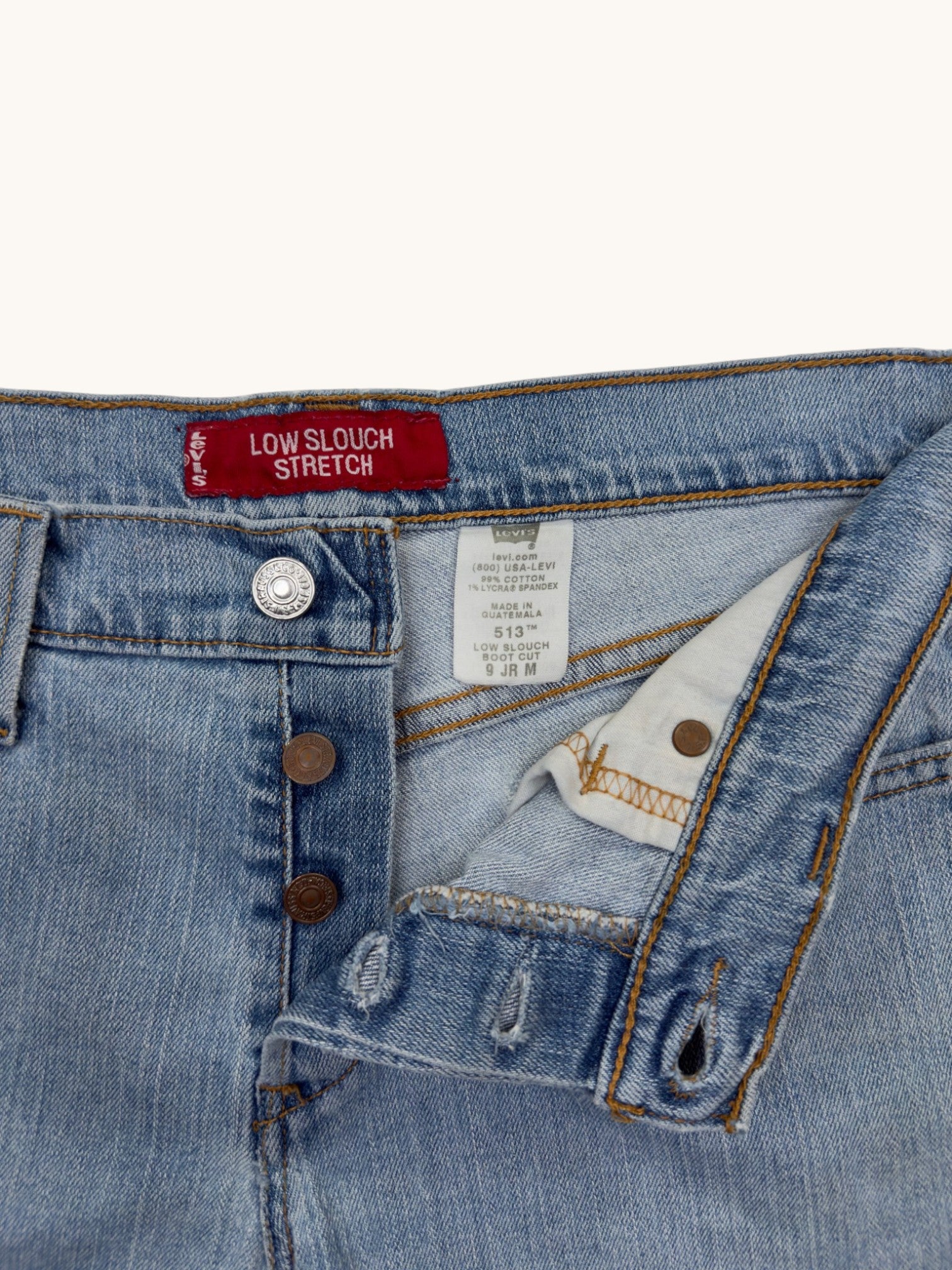 00s Levi's 515 Low Slouch Stretch Cutoffs - 9