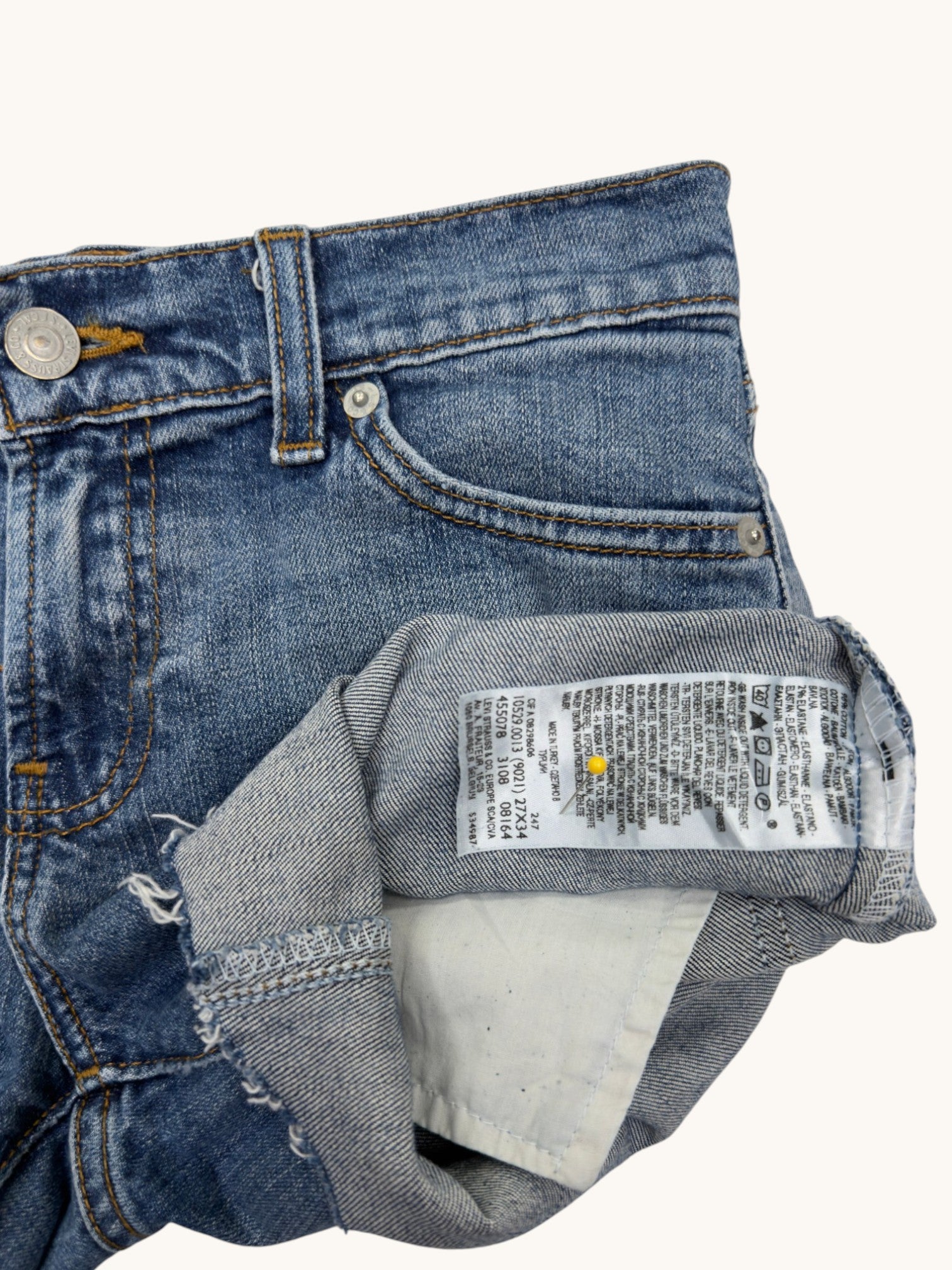 00s Levi's 10529 Bootcut Cutoffs - 27