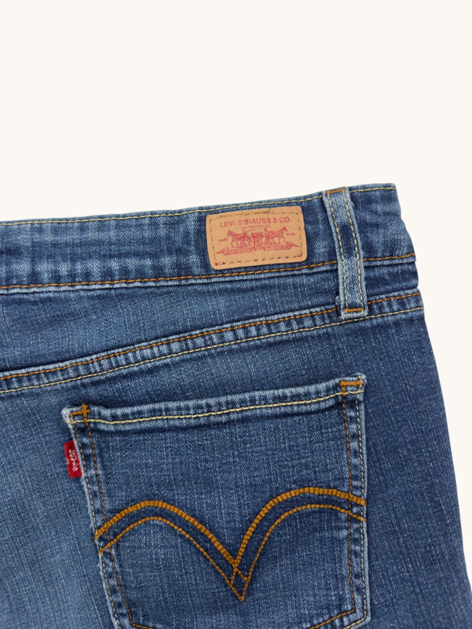 00s Levi's 524 Too Superlow Cutoffs - 13