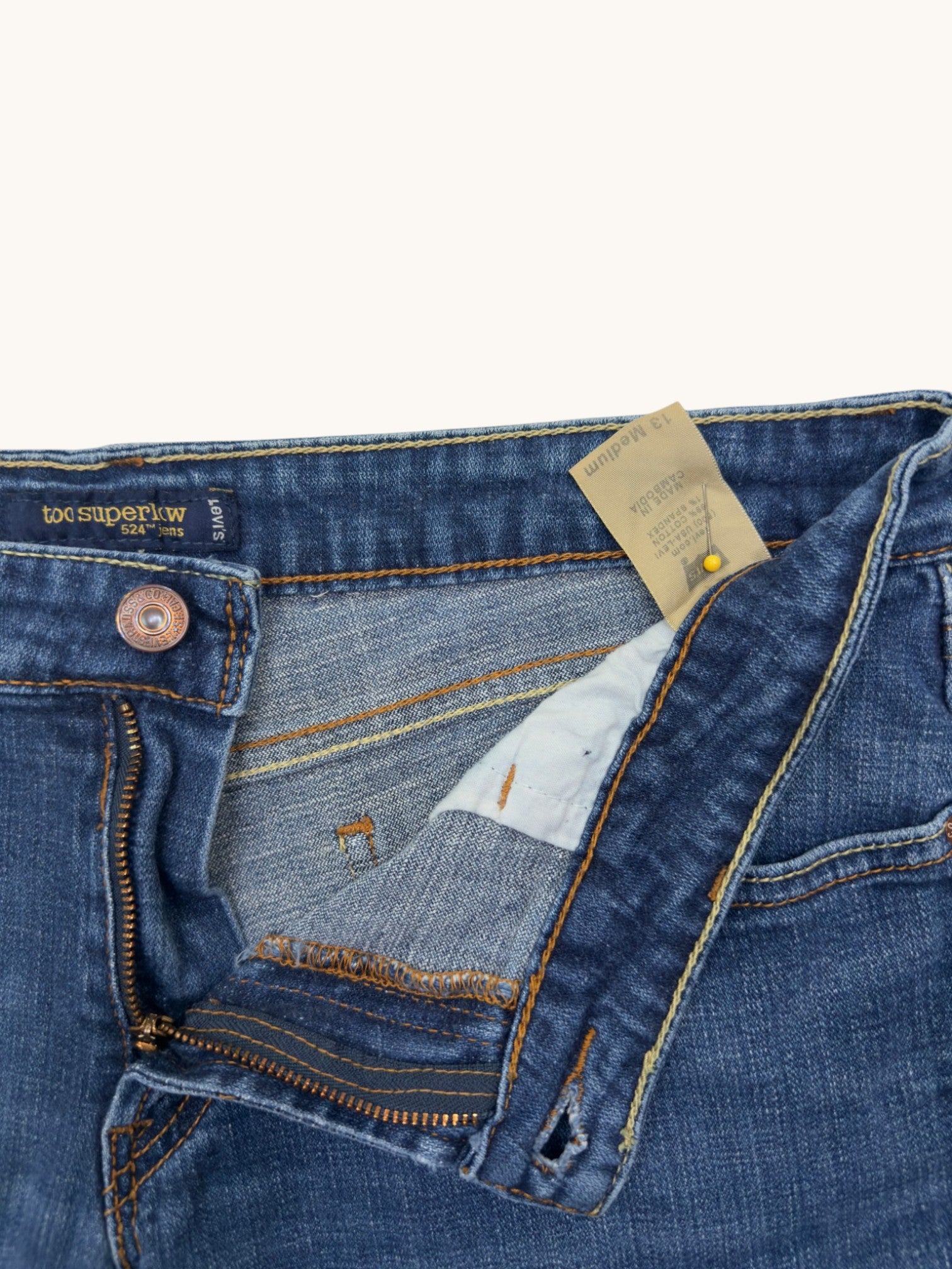 00s Levi's 524 Too Superlow Cutoffs - 13
