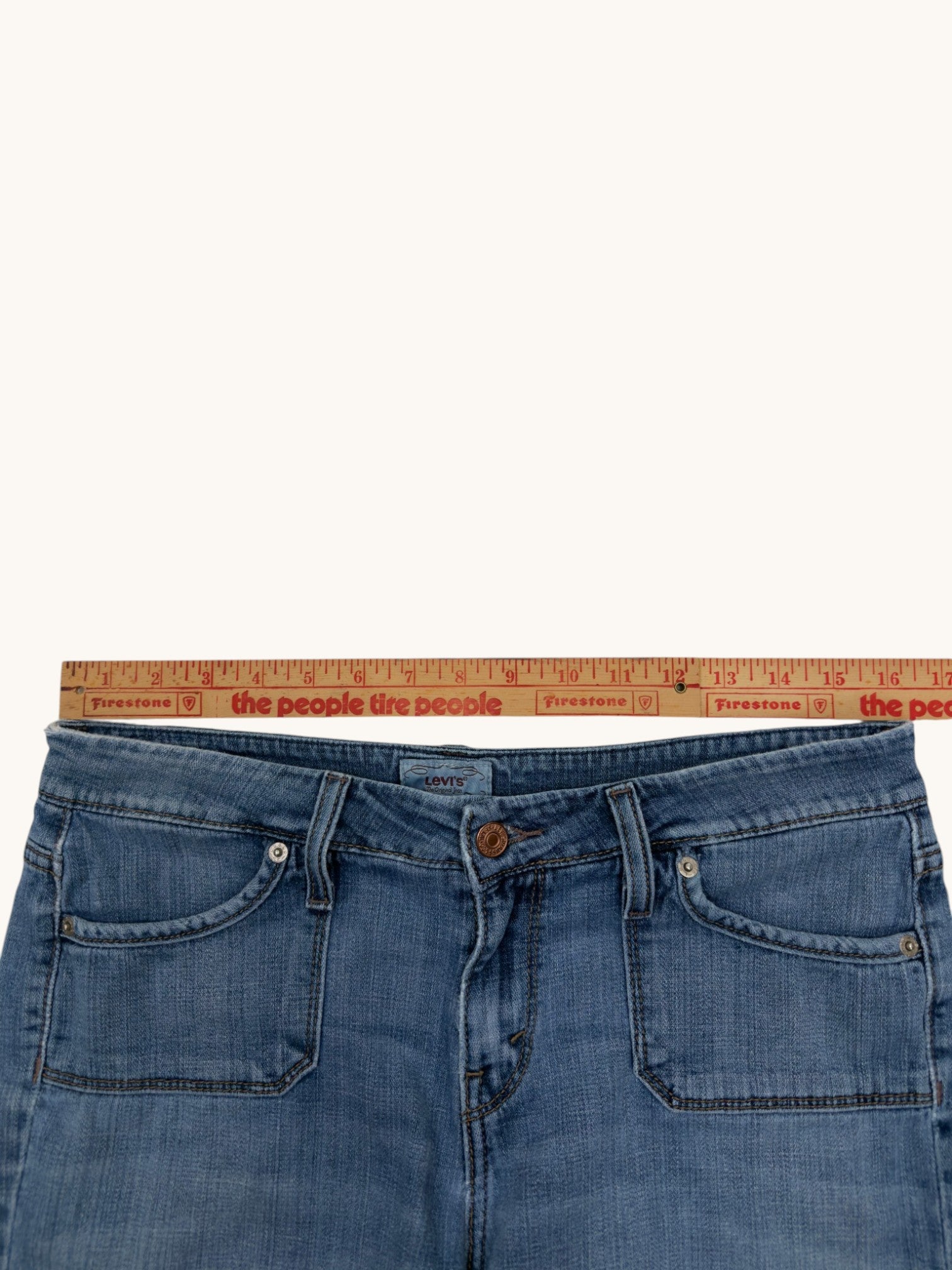 00s Levi's 545 Low Bootcut Cutoffs - 8