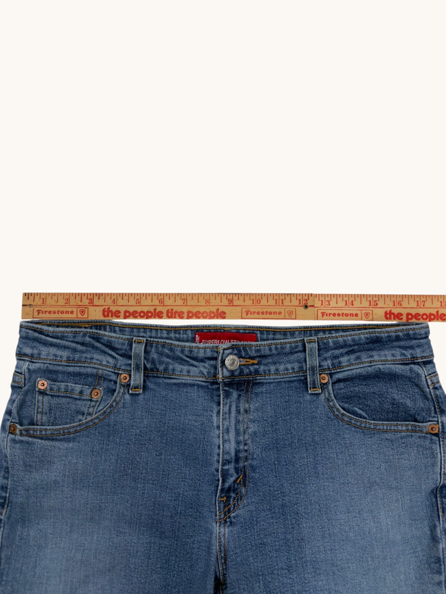 00s Levi's 518 Superlow Stretch Cutoffs - 13