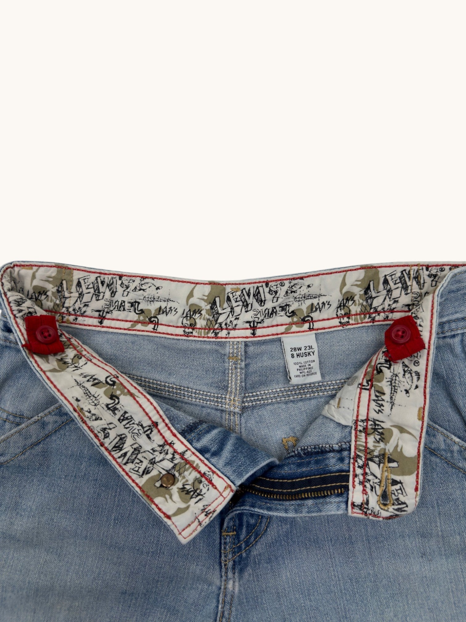 00s Levi's Denim Cutoffs - 28