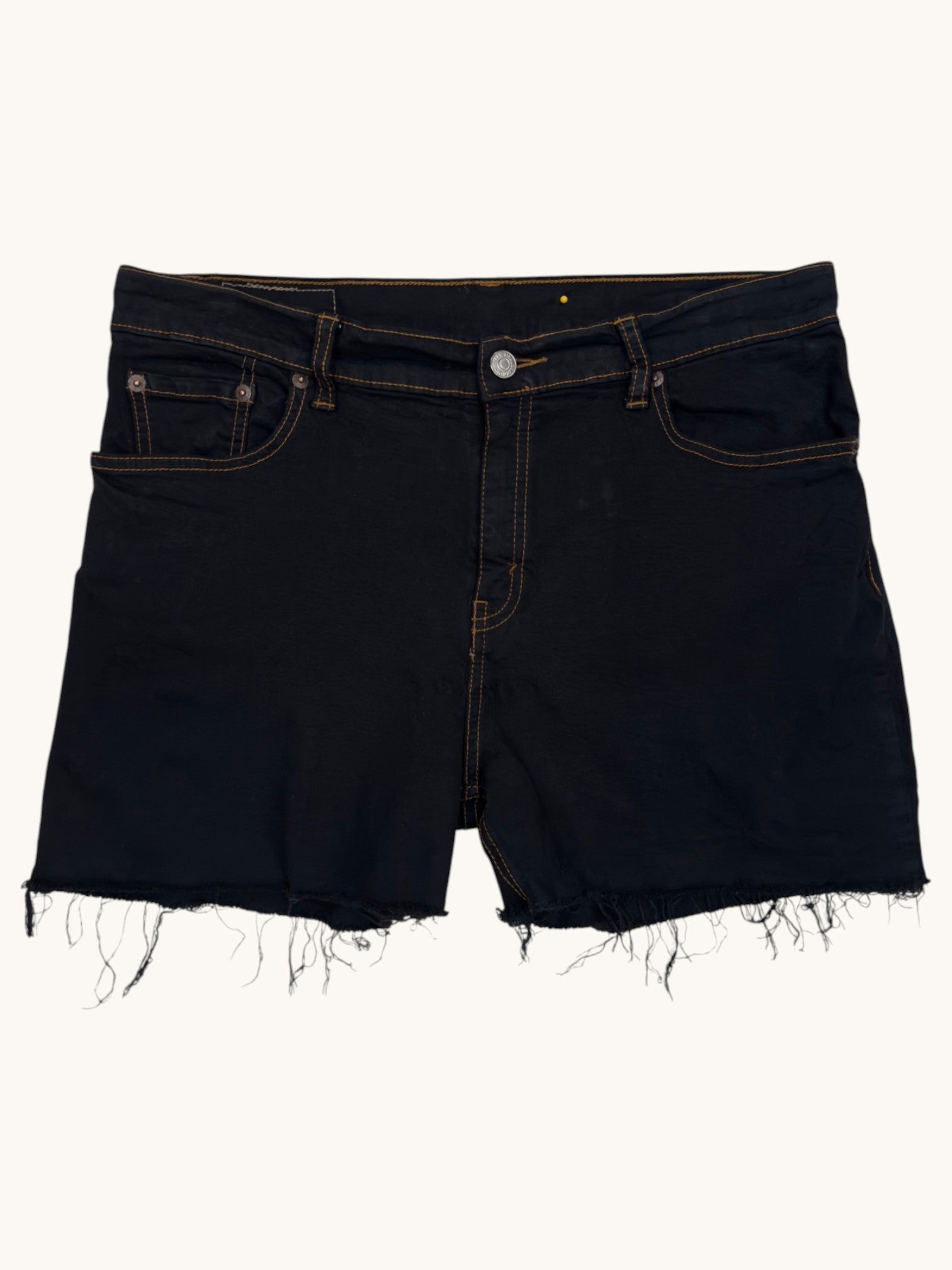 00s Levi's Black Cutoffs - 14