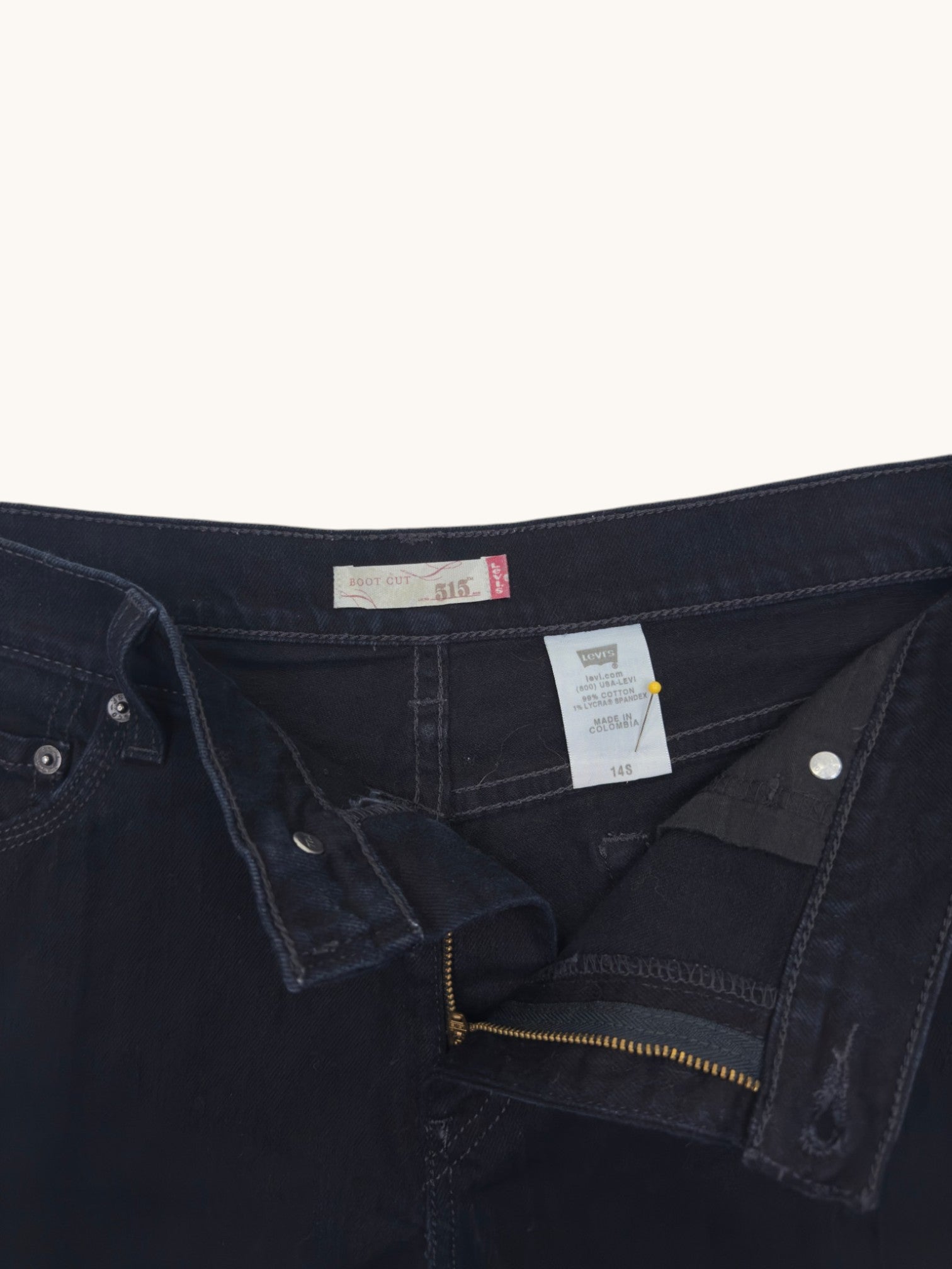 00s Levi's 515 Bootcut Cutoffs - 14