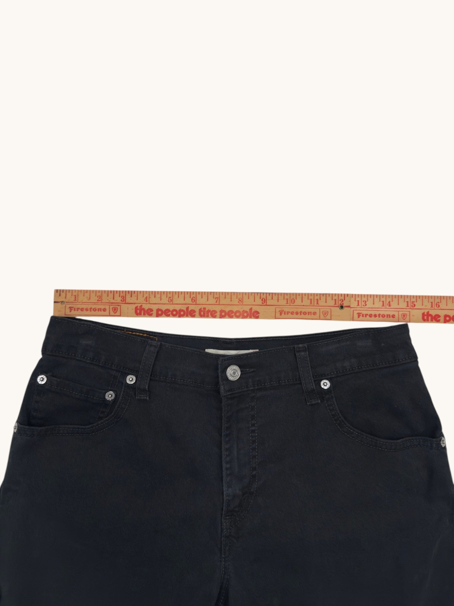 00s Levi's 550 Relaxed Bootcut Cutoffs - 10