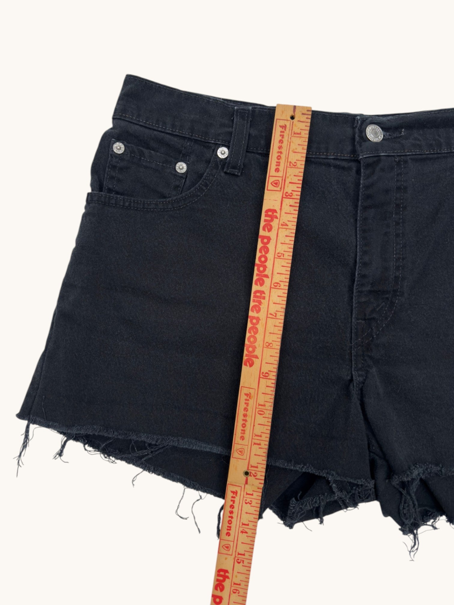 00s Levi's Classic Fit Cutoffs - 12