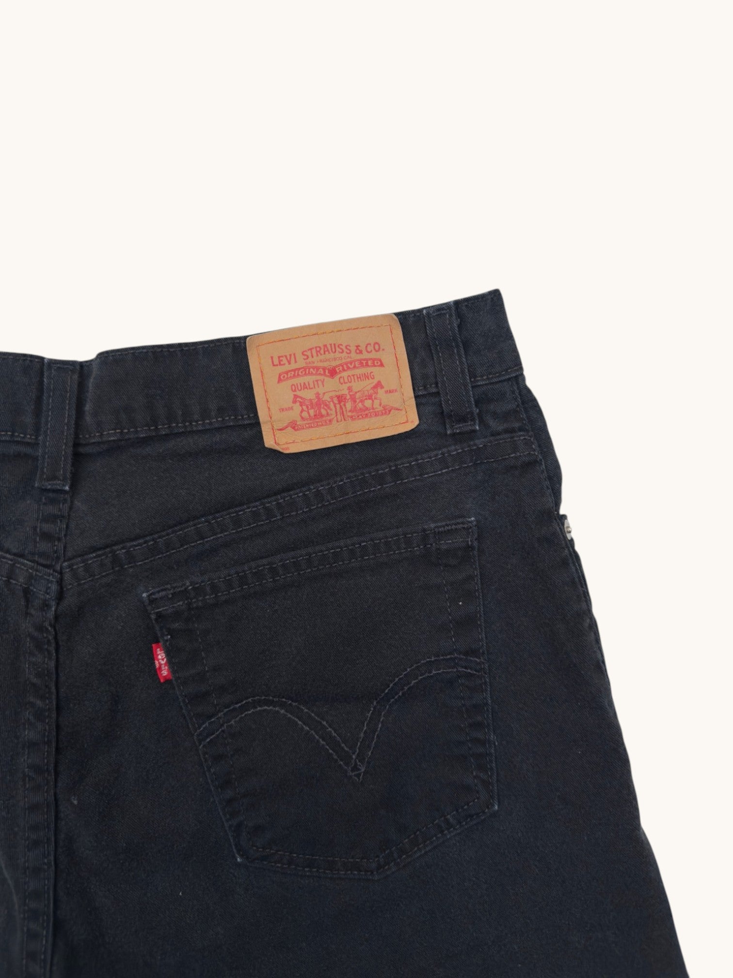00s Levi's Classic Fit Cutoffs - 12