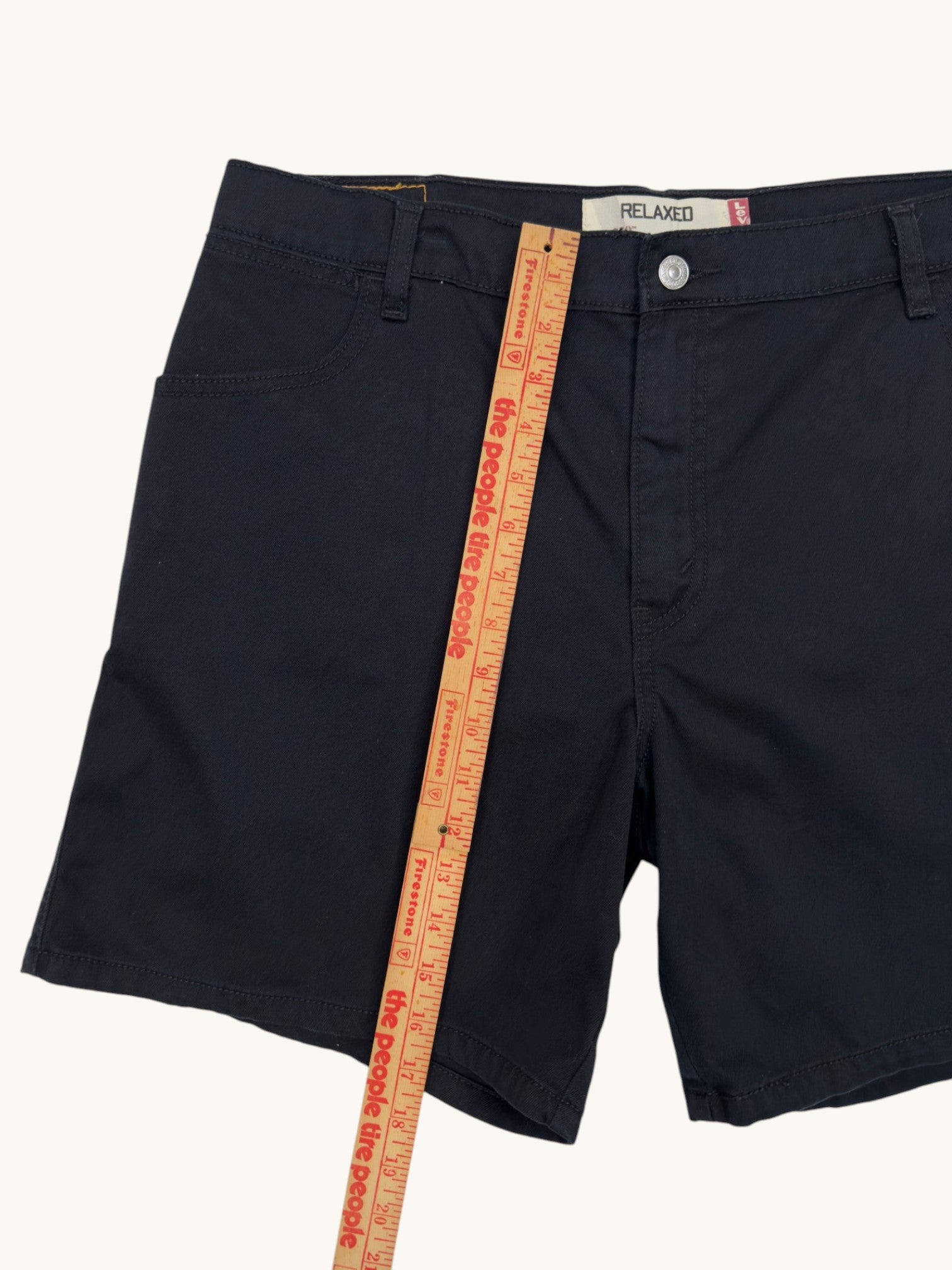 00s Levi's 550 Relaxed Shorts - 16