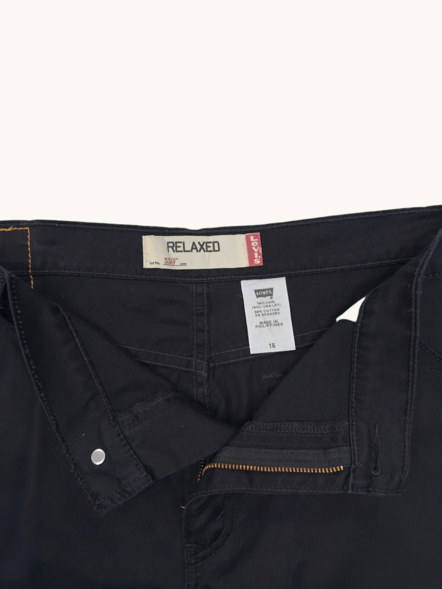 00s Levi's 550 Relaxed Shorts - 16