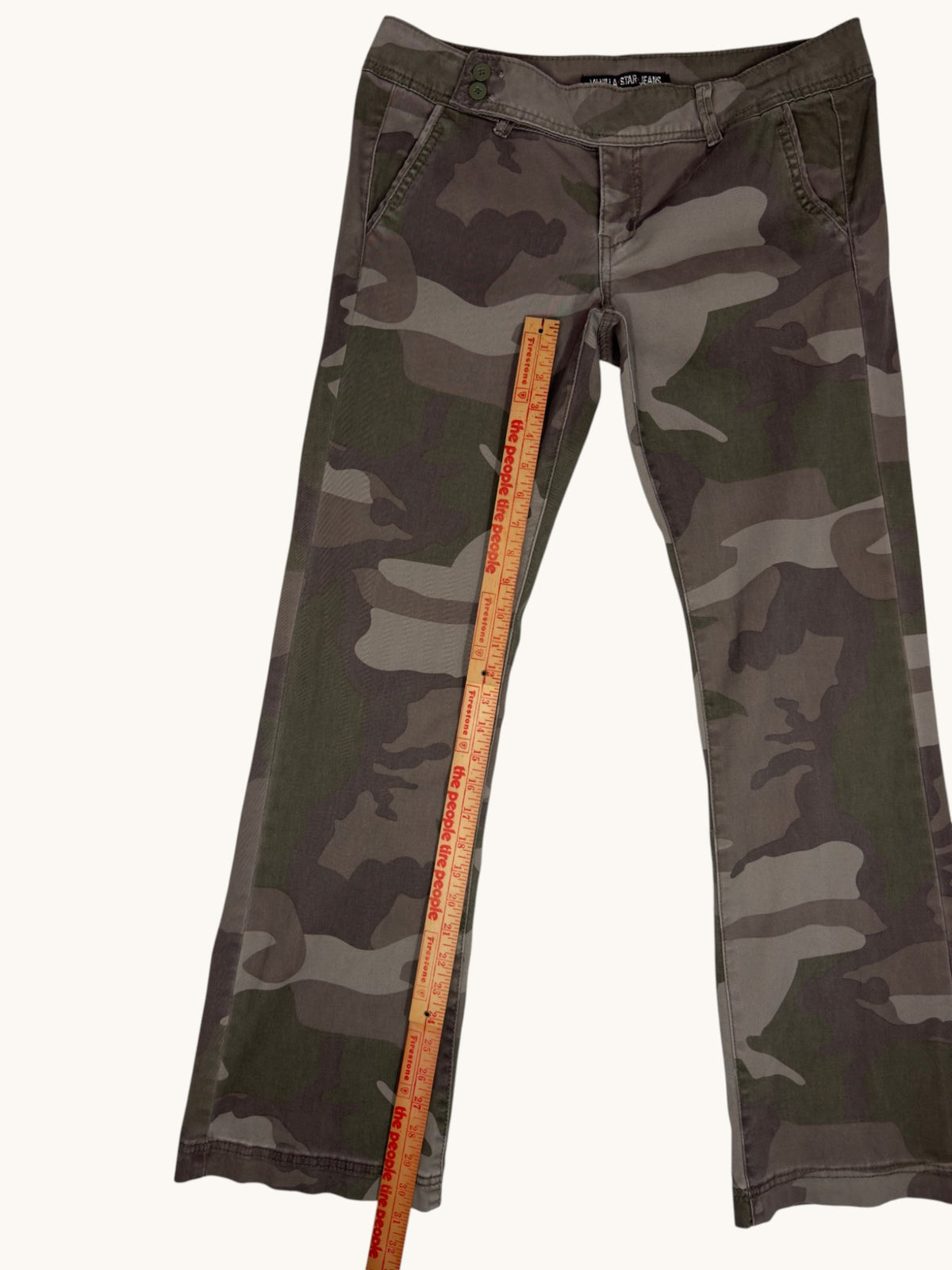 2010s Vanilla Star Jeans Camo Pants - 11