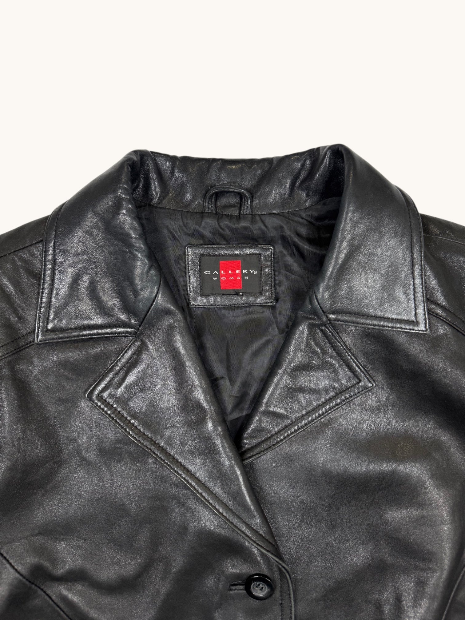 00s Gallery Woman Black Leather Jacket