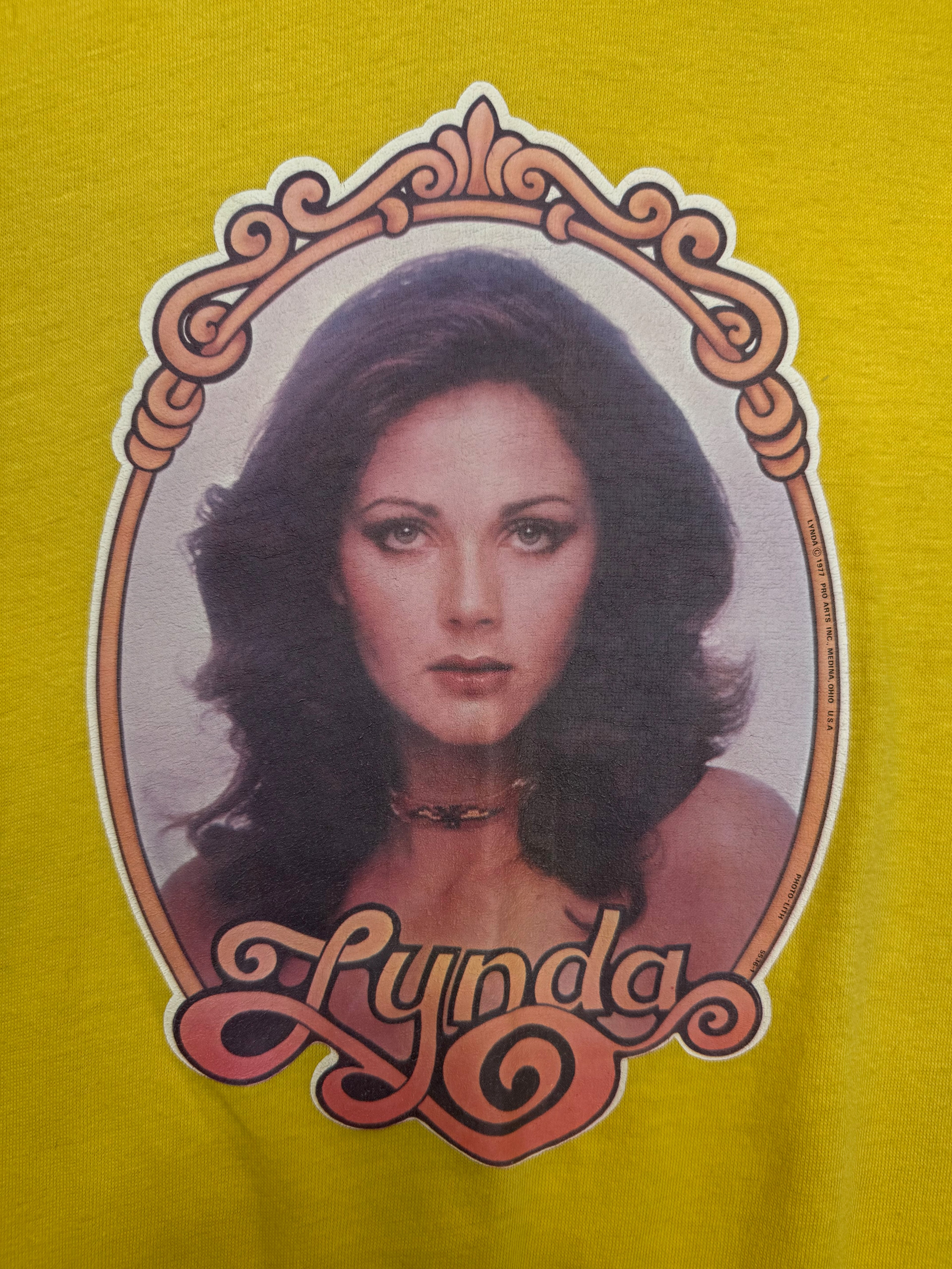 70s Sun Spec Yellow Wonder Woman Graphic Tee - L