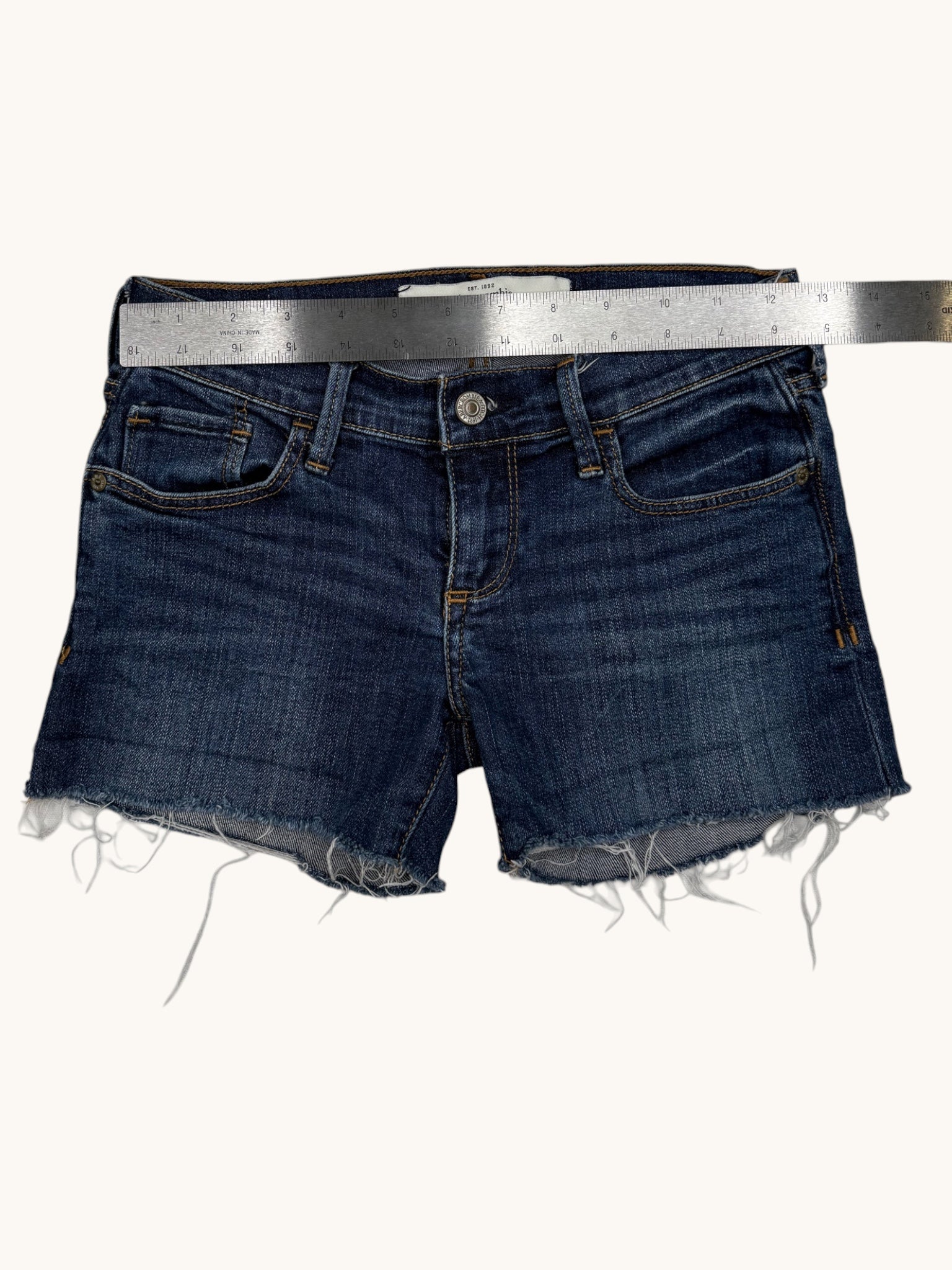 00s Abercrombie & Fitch Low Rise Denim Shorts - 24